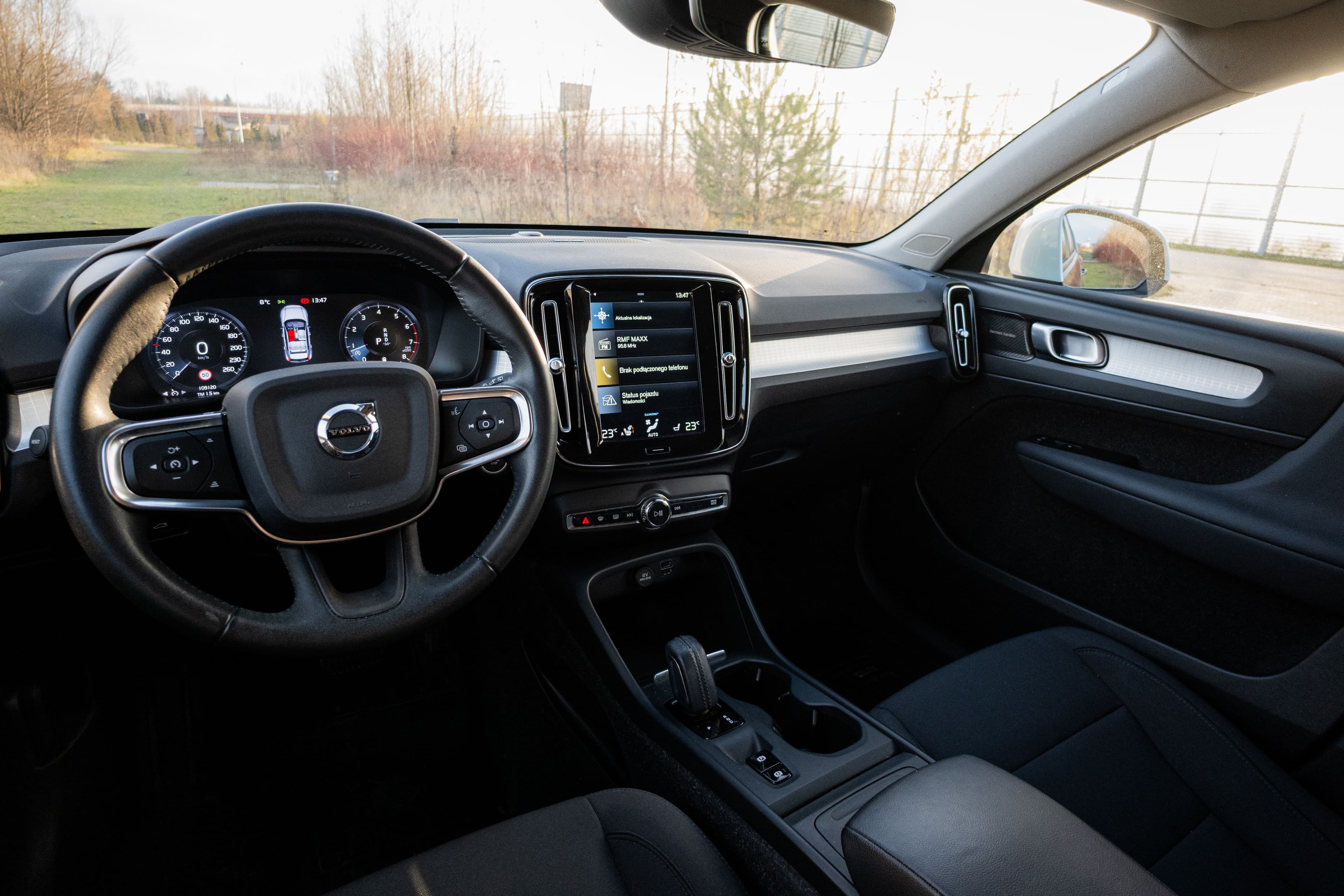 Volvo XC 40 zdjęcie 18