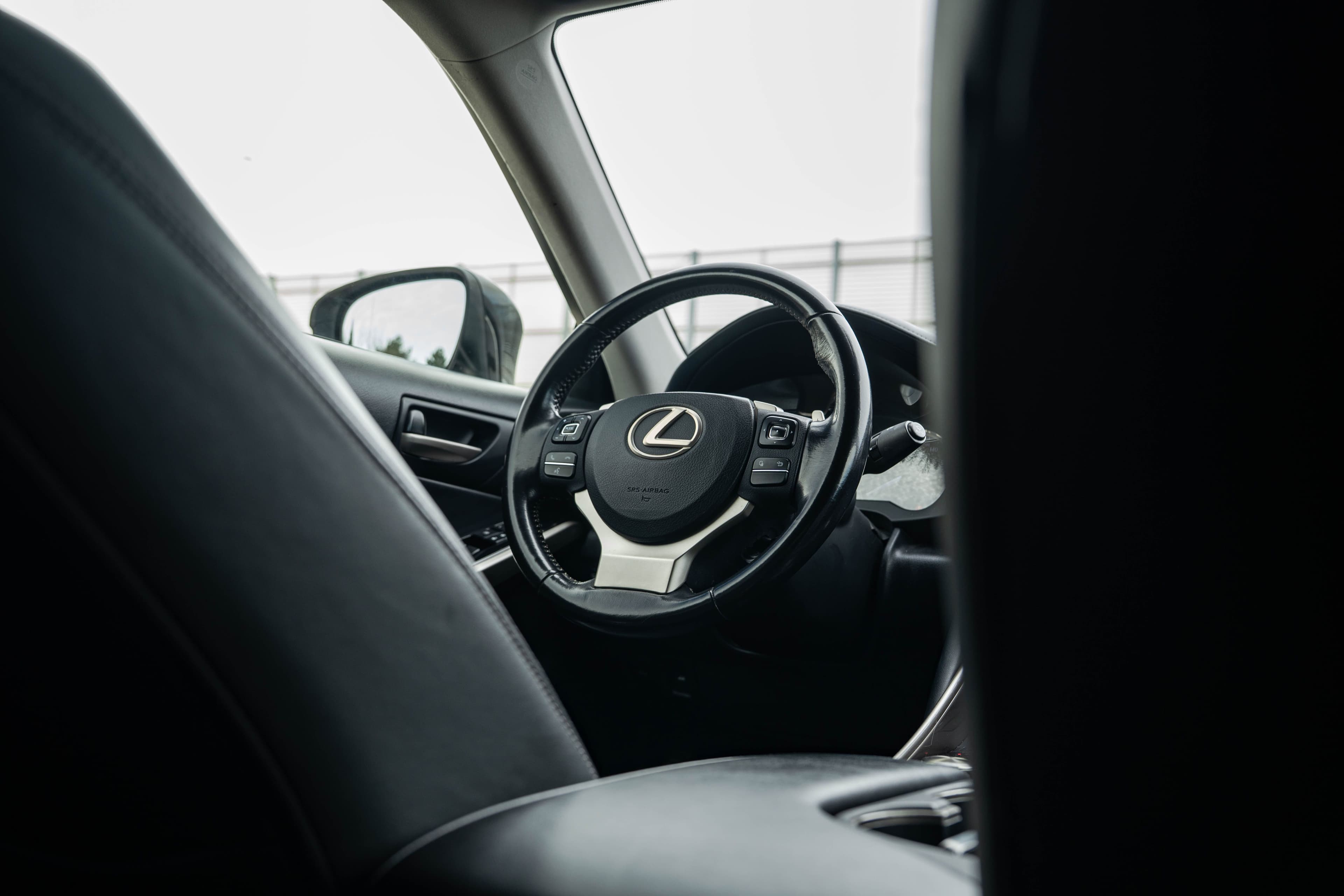 Lexus IS zdjęcie 18