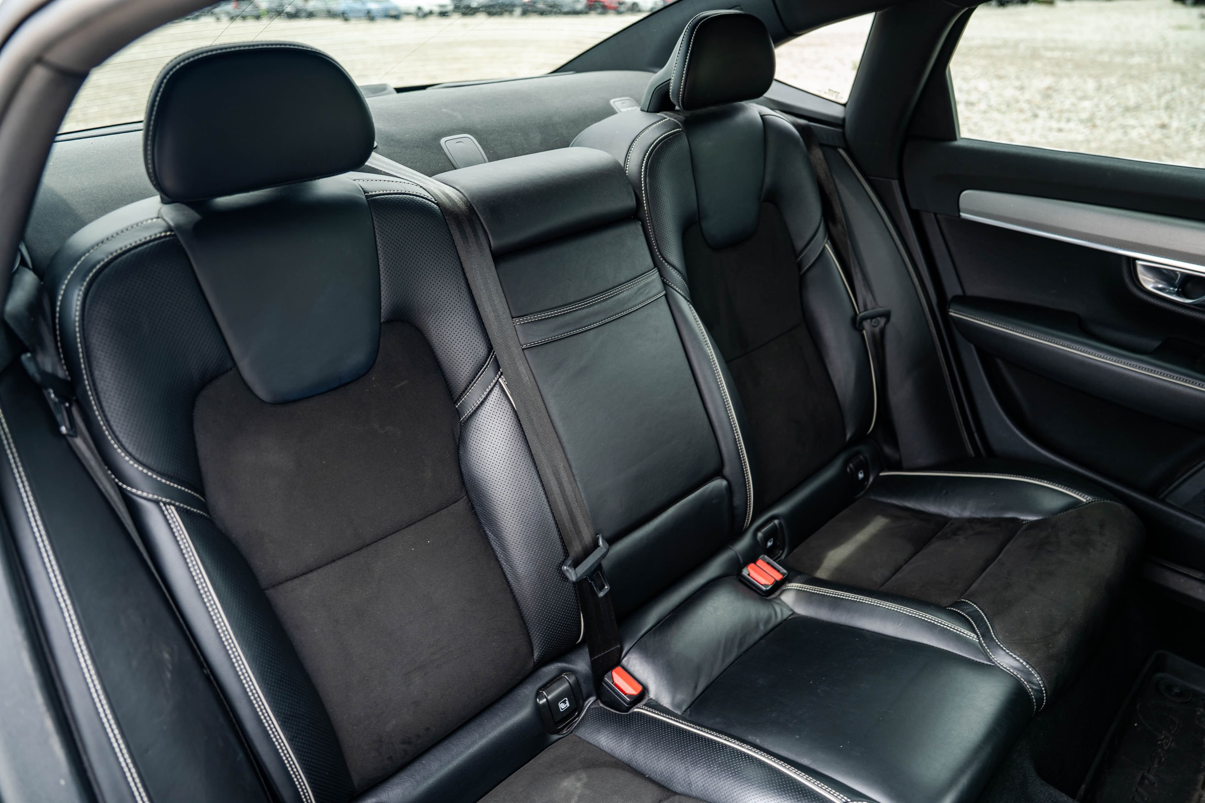 Volvo S90 zdjęcie 22