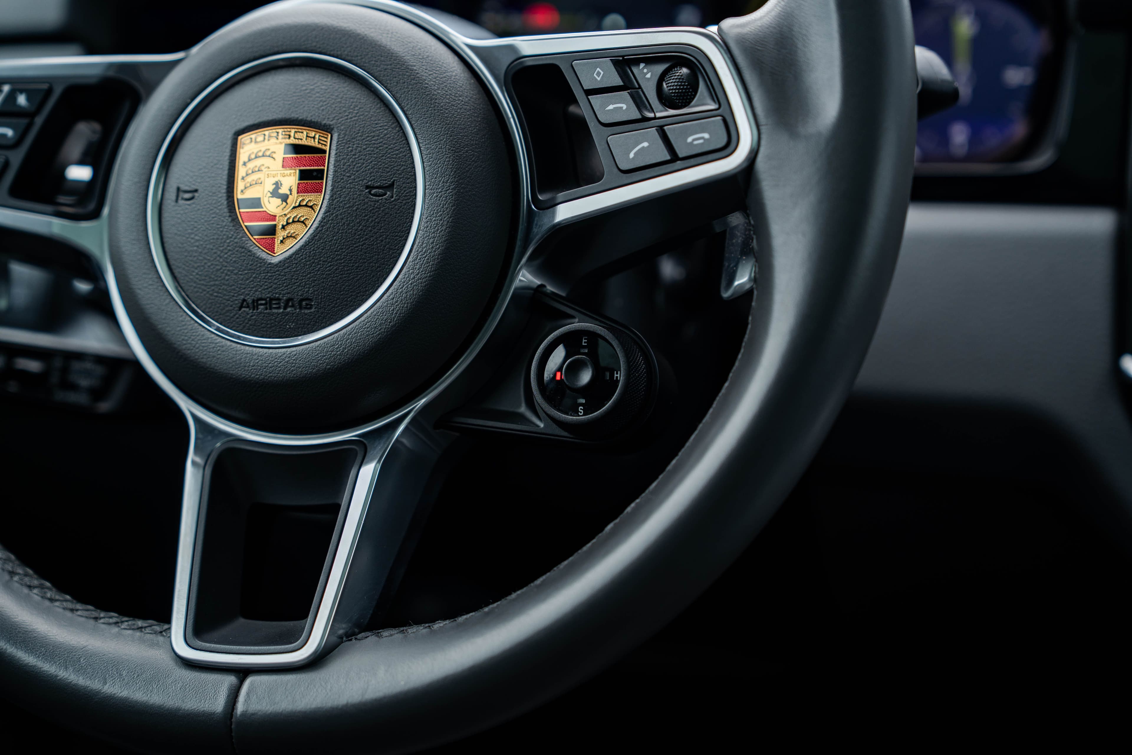 Porsche Cayenne zdjęcie 18