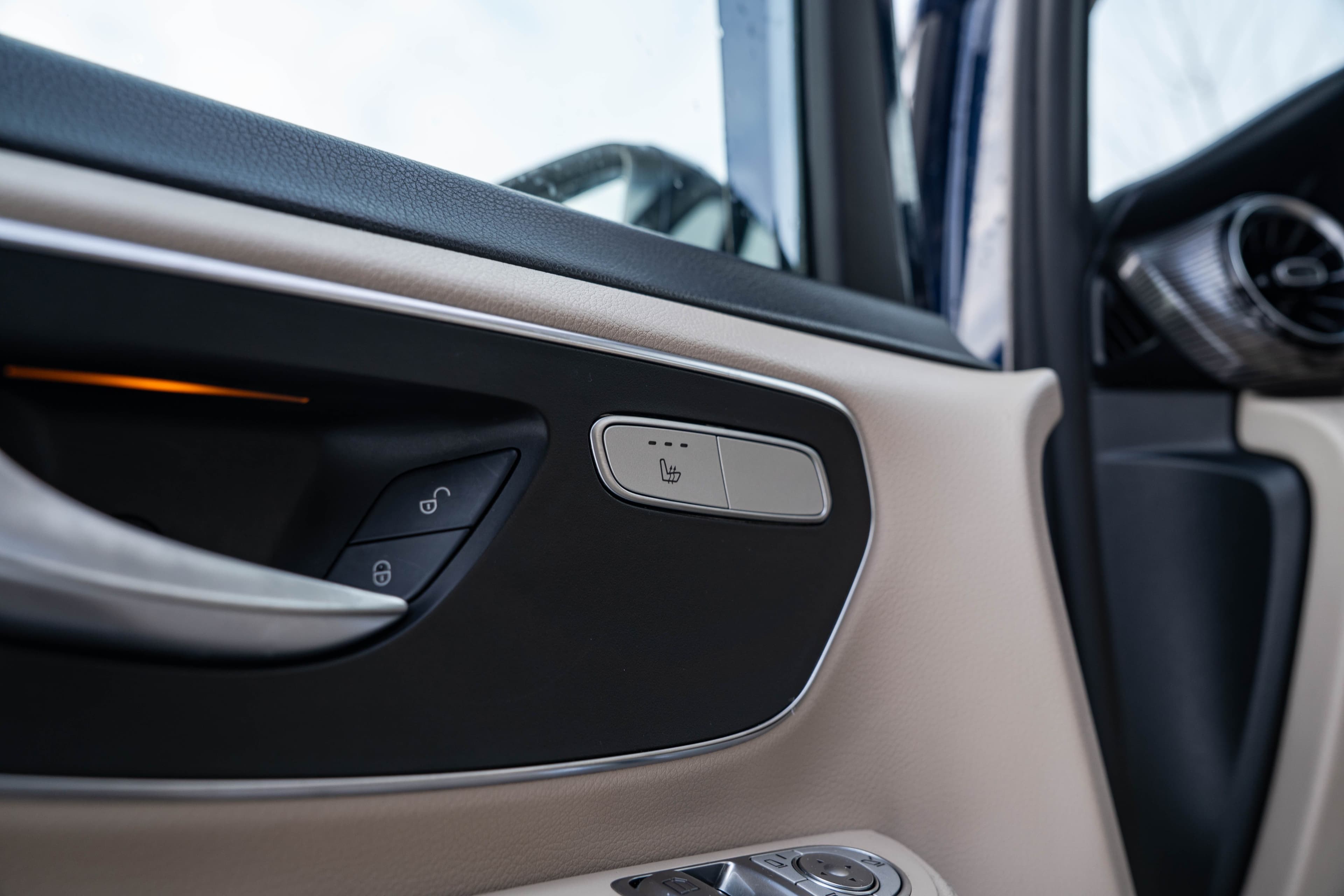 Mercedes-Benz V Klasa zdjęcie 20