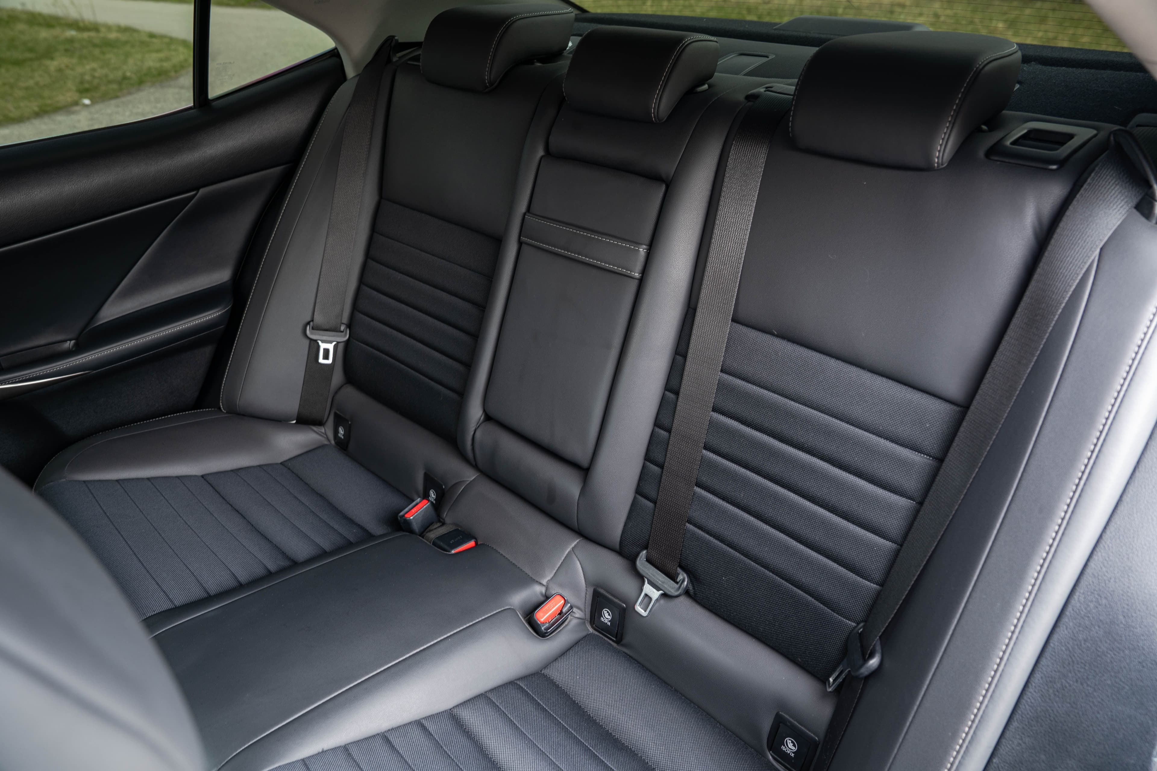 Lexus IS zdjęcie 23