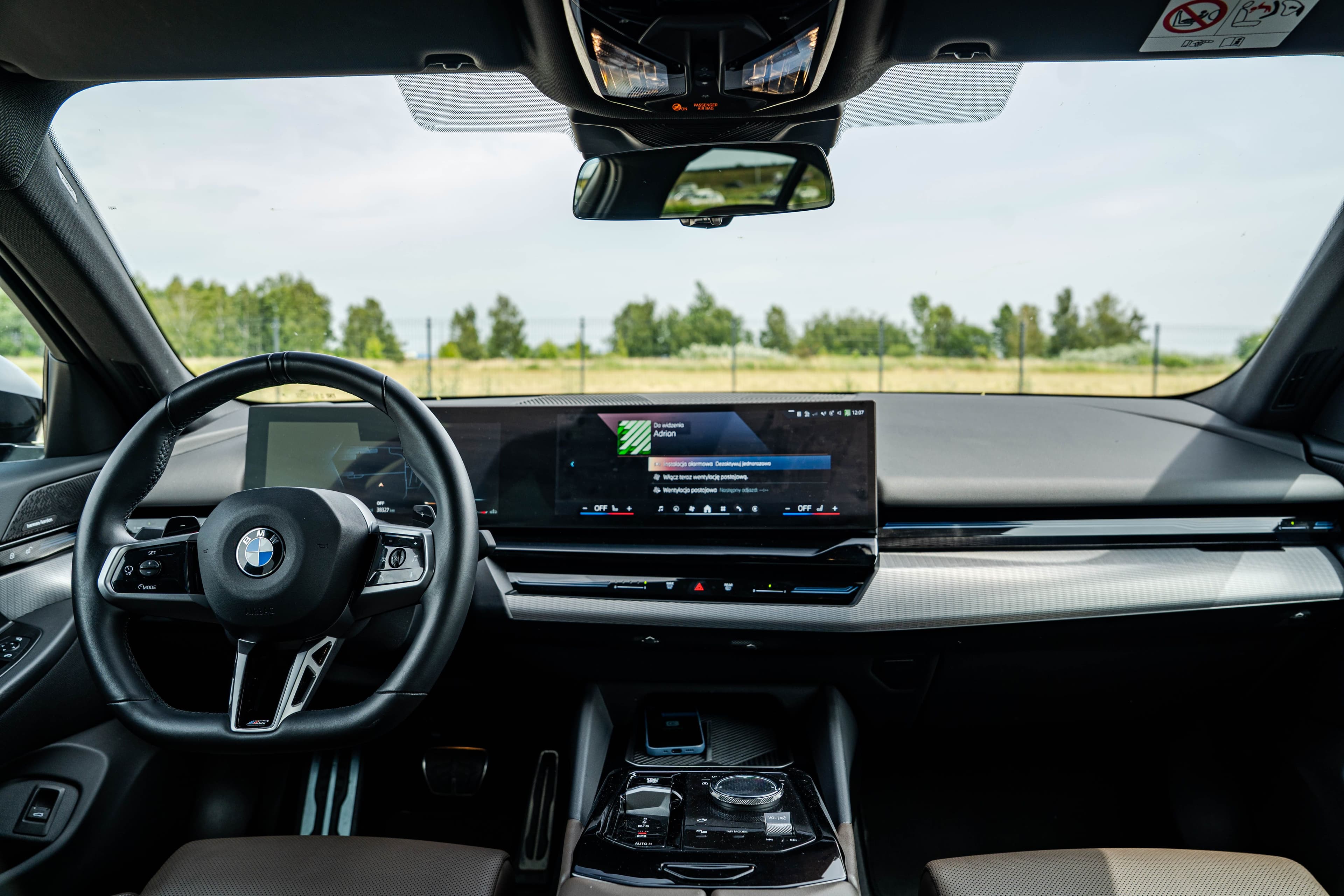 BMW Seria 5 zdjęcie 21