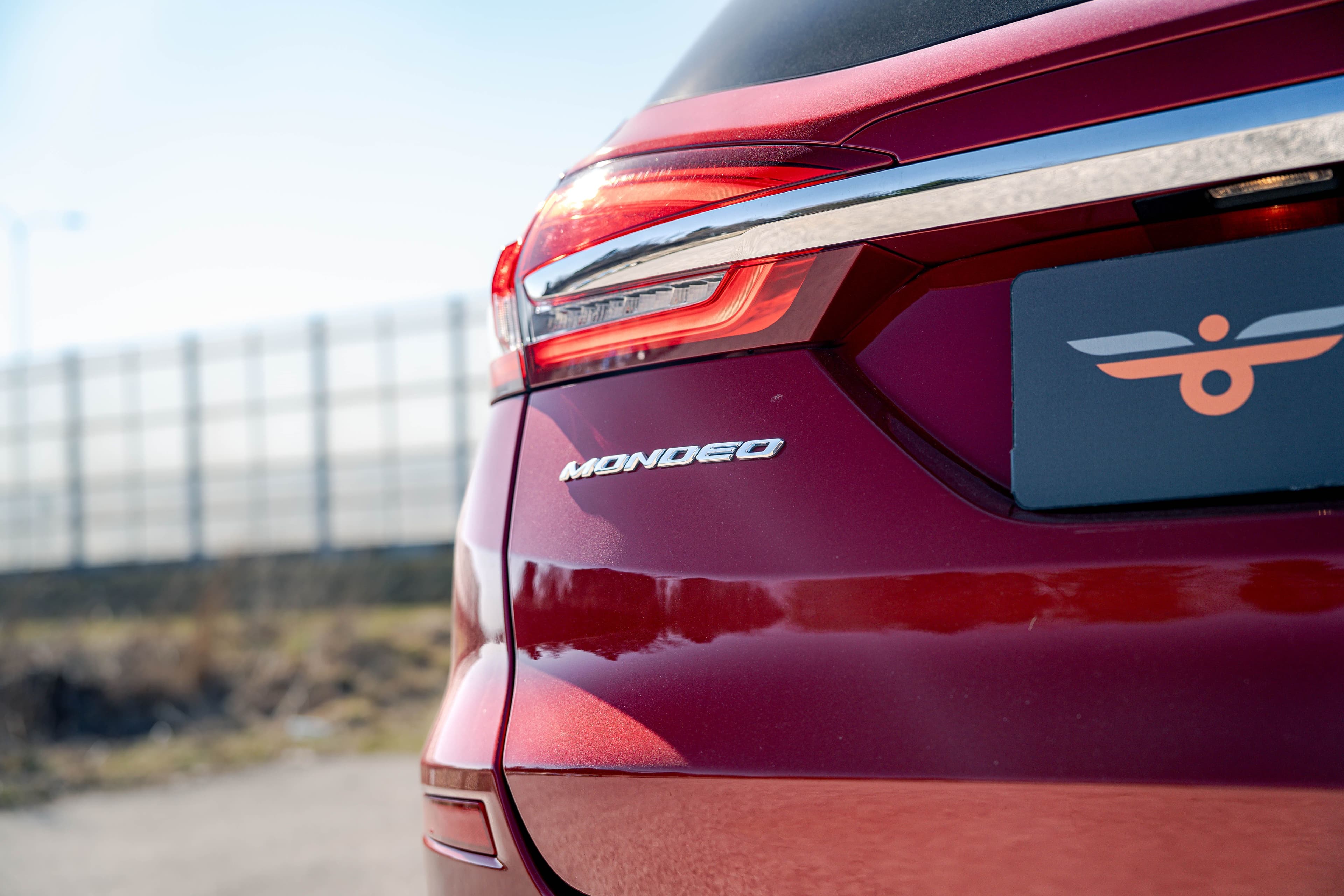 Ford Mondeo zdjęcie 13