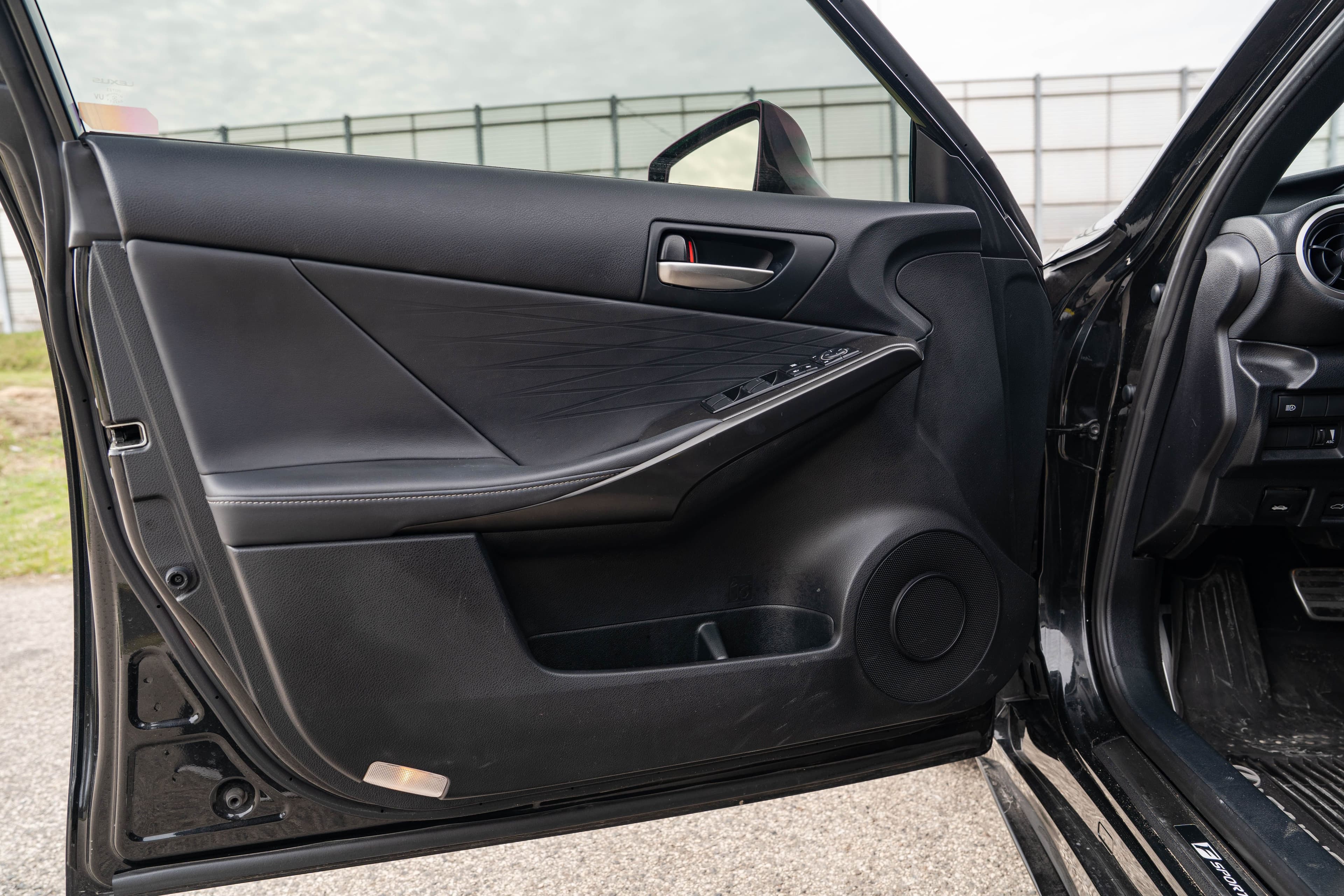 Lexus IS zdjęcie 29