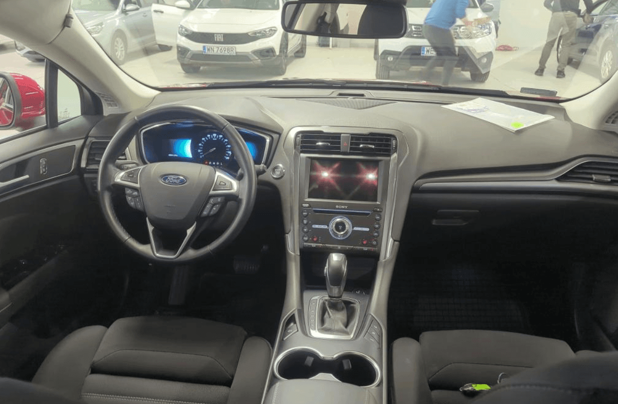 Ford Mondeo zdjęcie 4