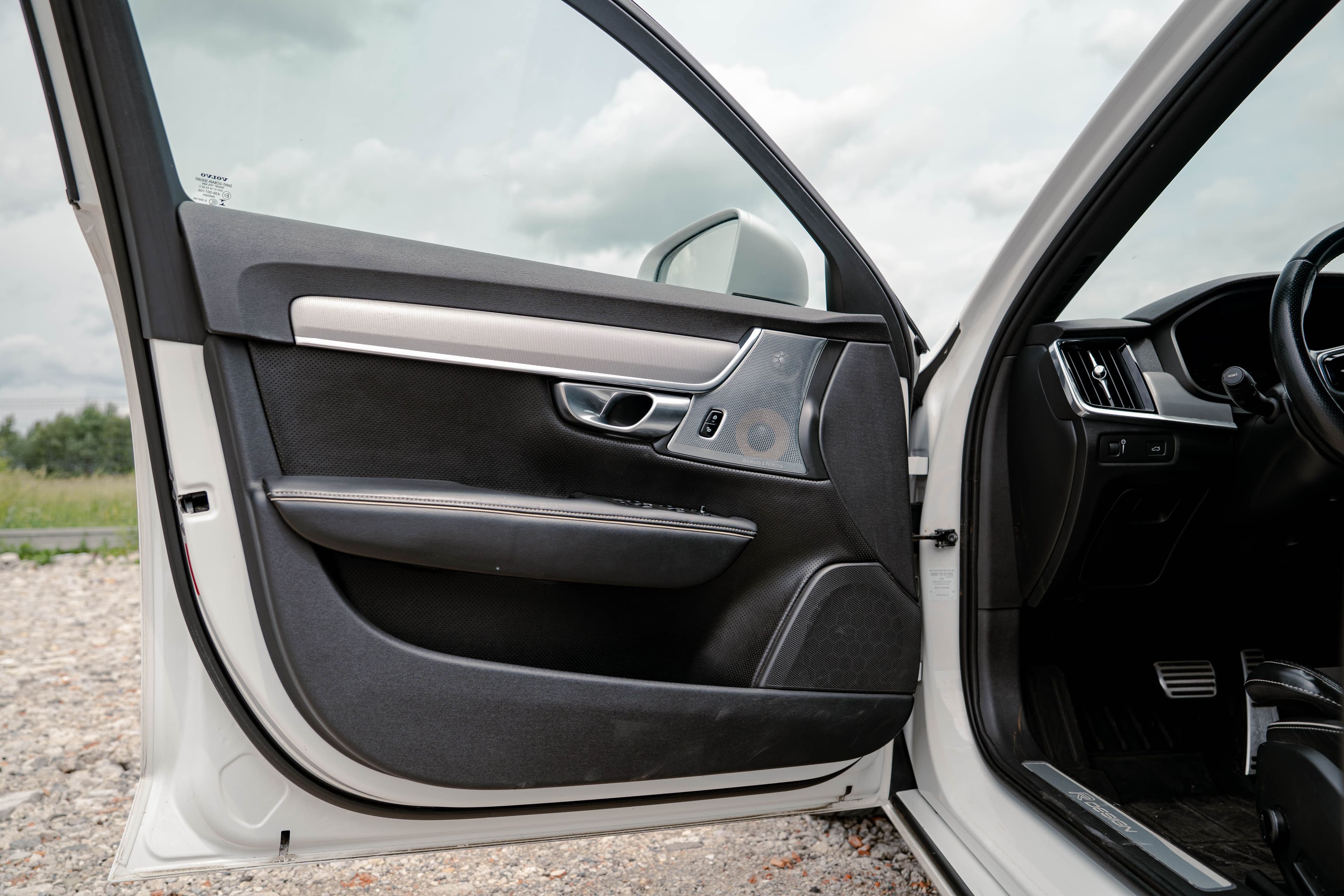 Volvo S90 zdjęcie 23