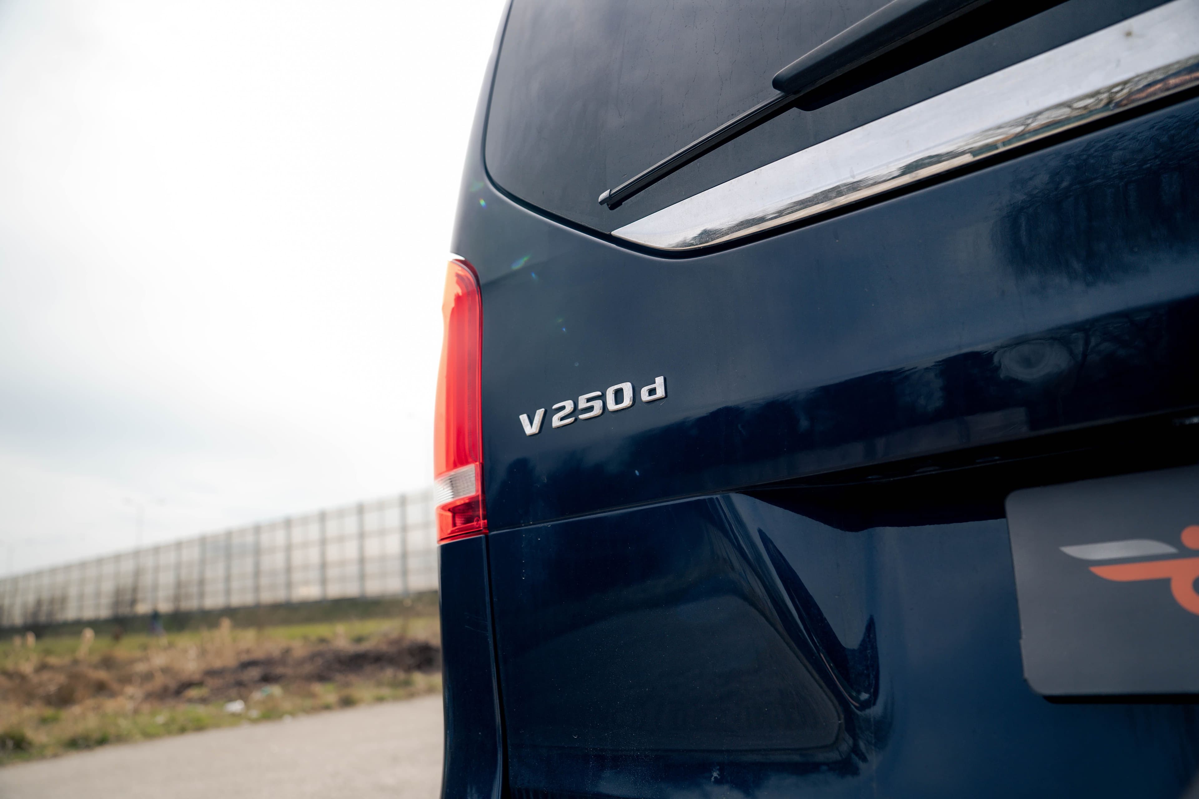 Mercedes-Benz V Klasa zdjęcie 13