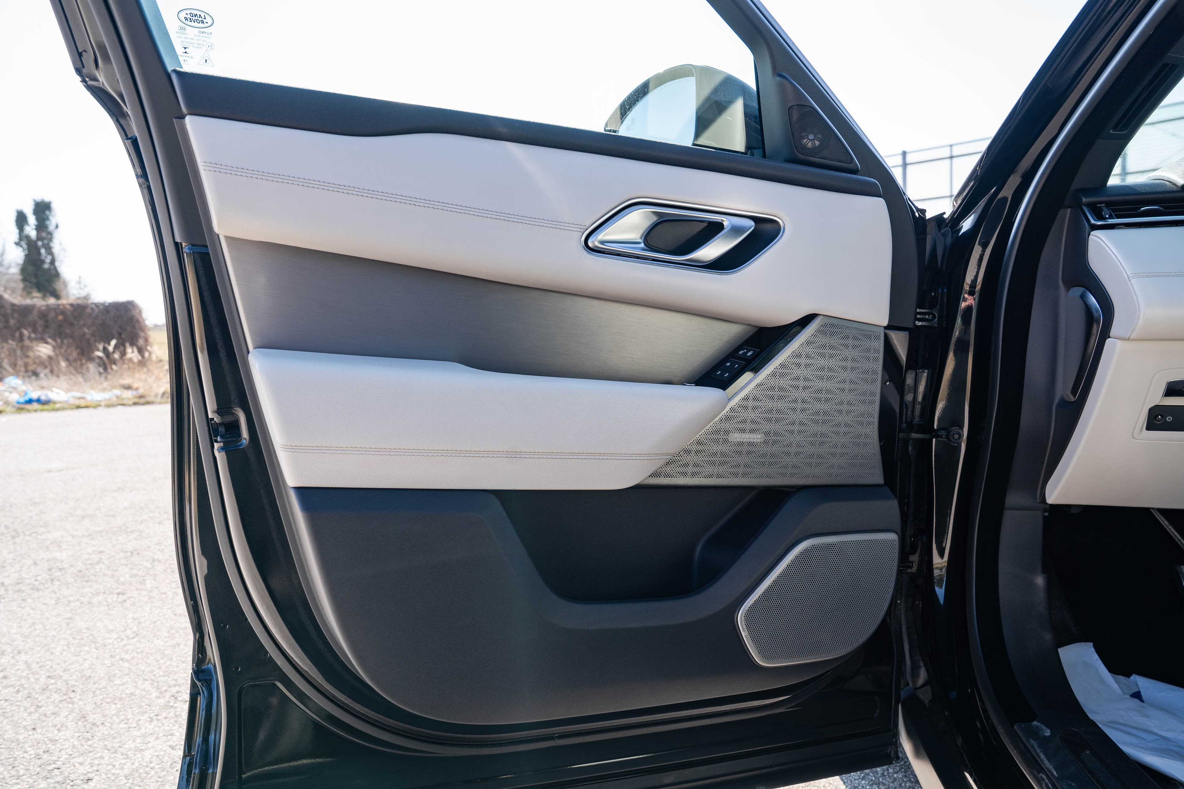 Land Rover Range Rover Velar zdjęcie 28