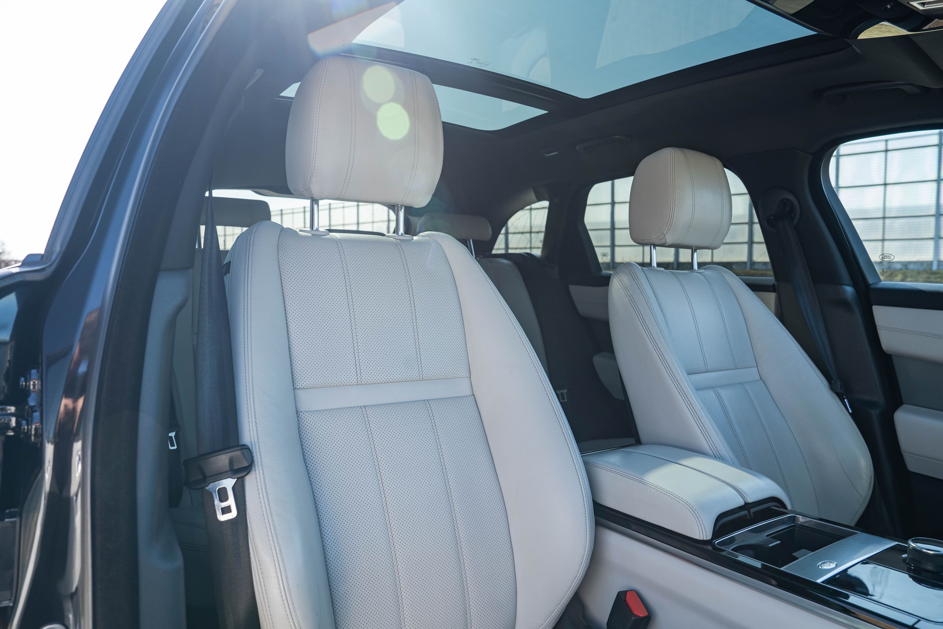 Land Rover Range Rover Velar zdjęcie 25