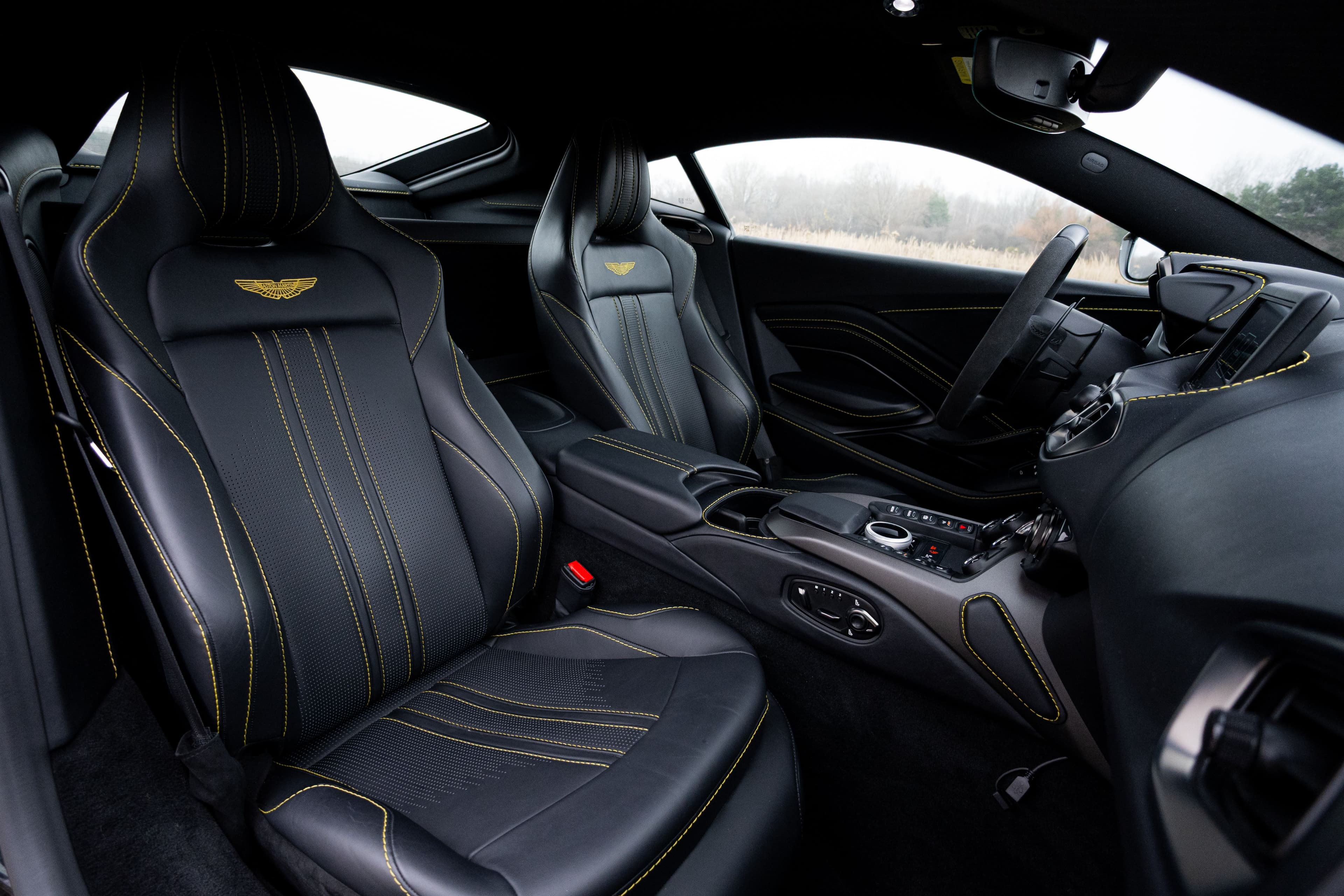 Aston Martin Vantage zdjęcie 27