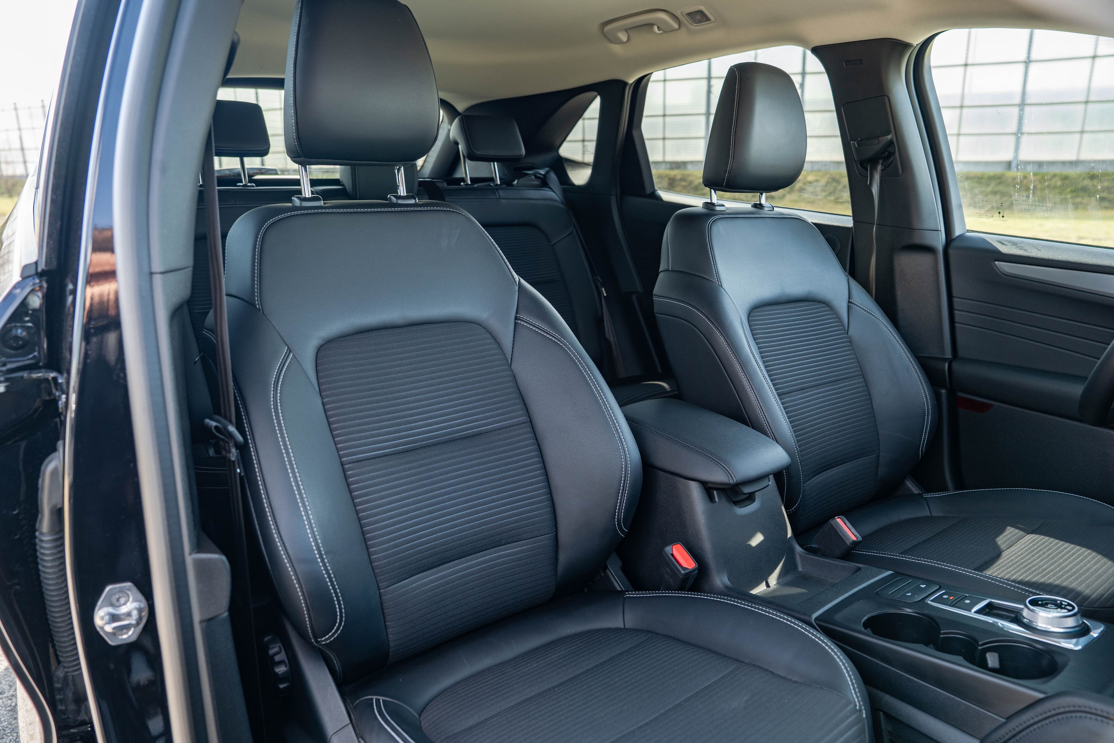 Ford Kuga zdjęcie 25