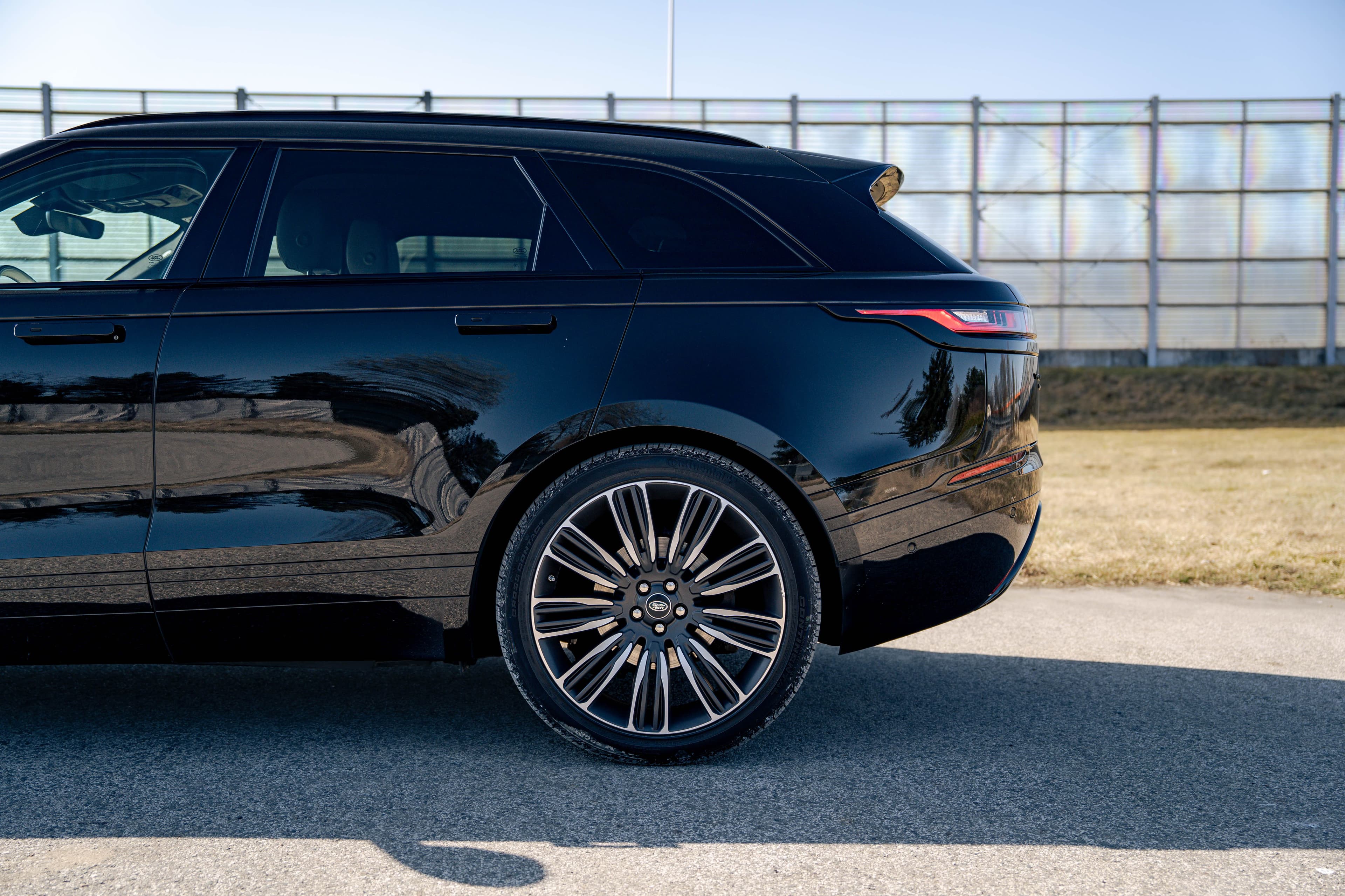 Land Rover Range Rover Velar zdjęcie 12