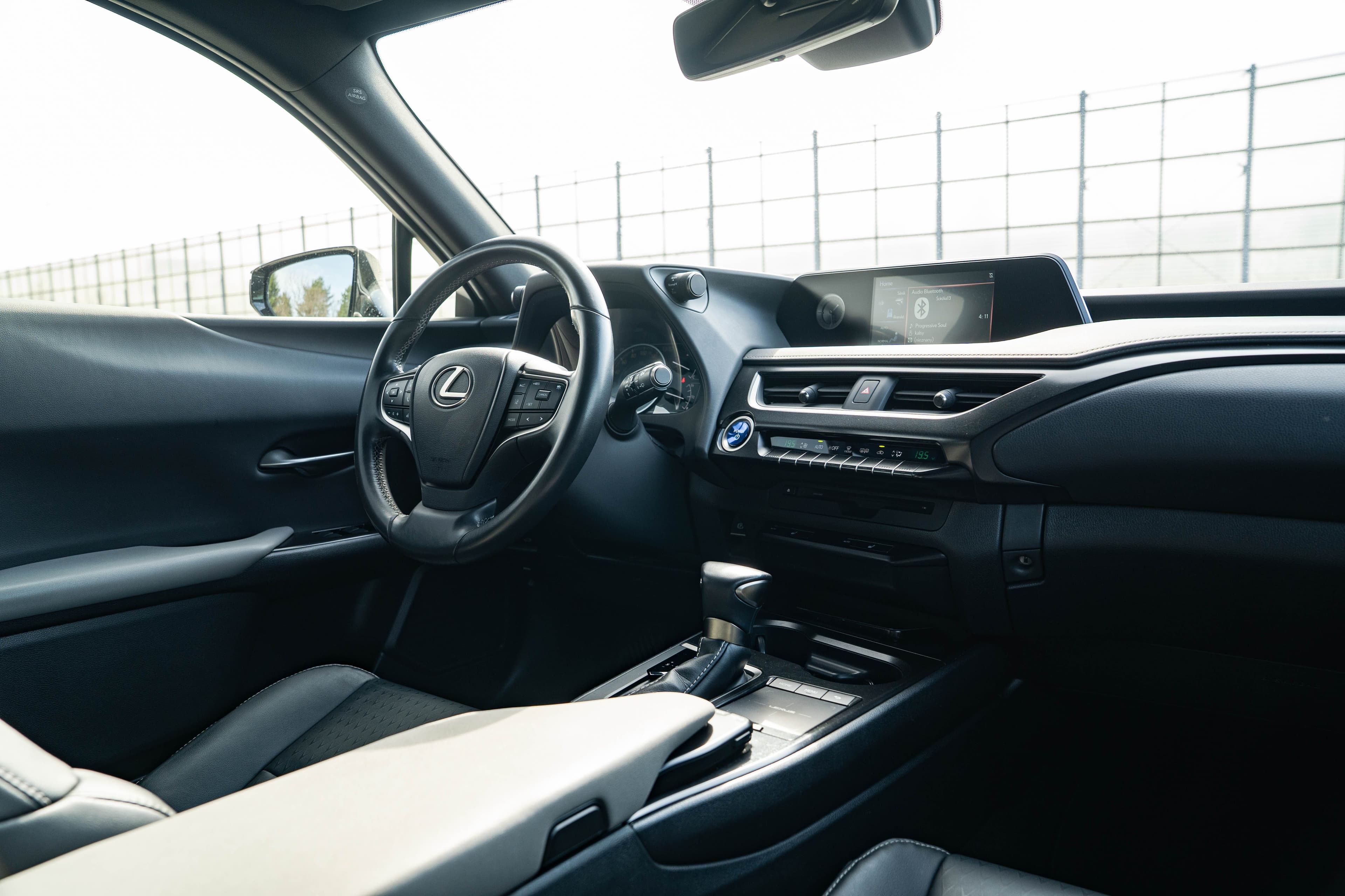 Lexus UX zdjęcie 21