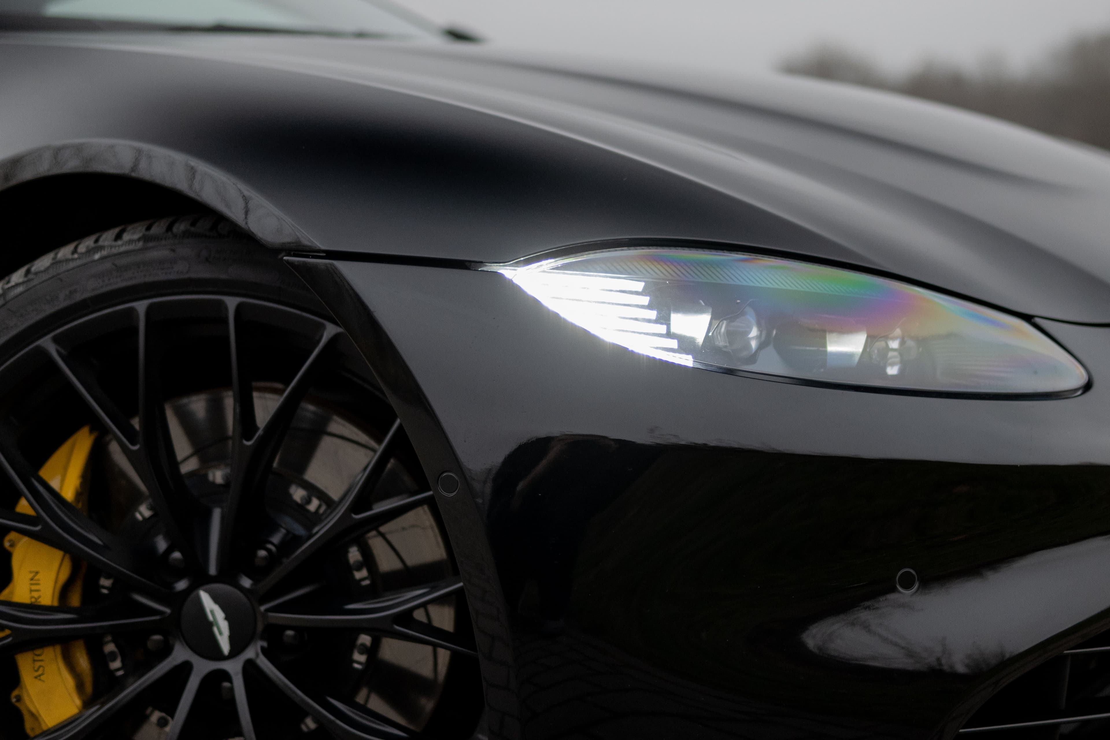 Aston Martin Vantage zdjęcie 14