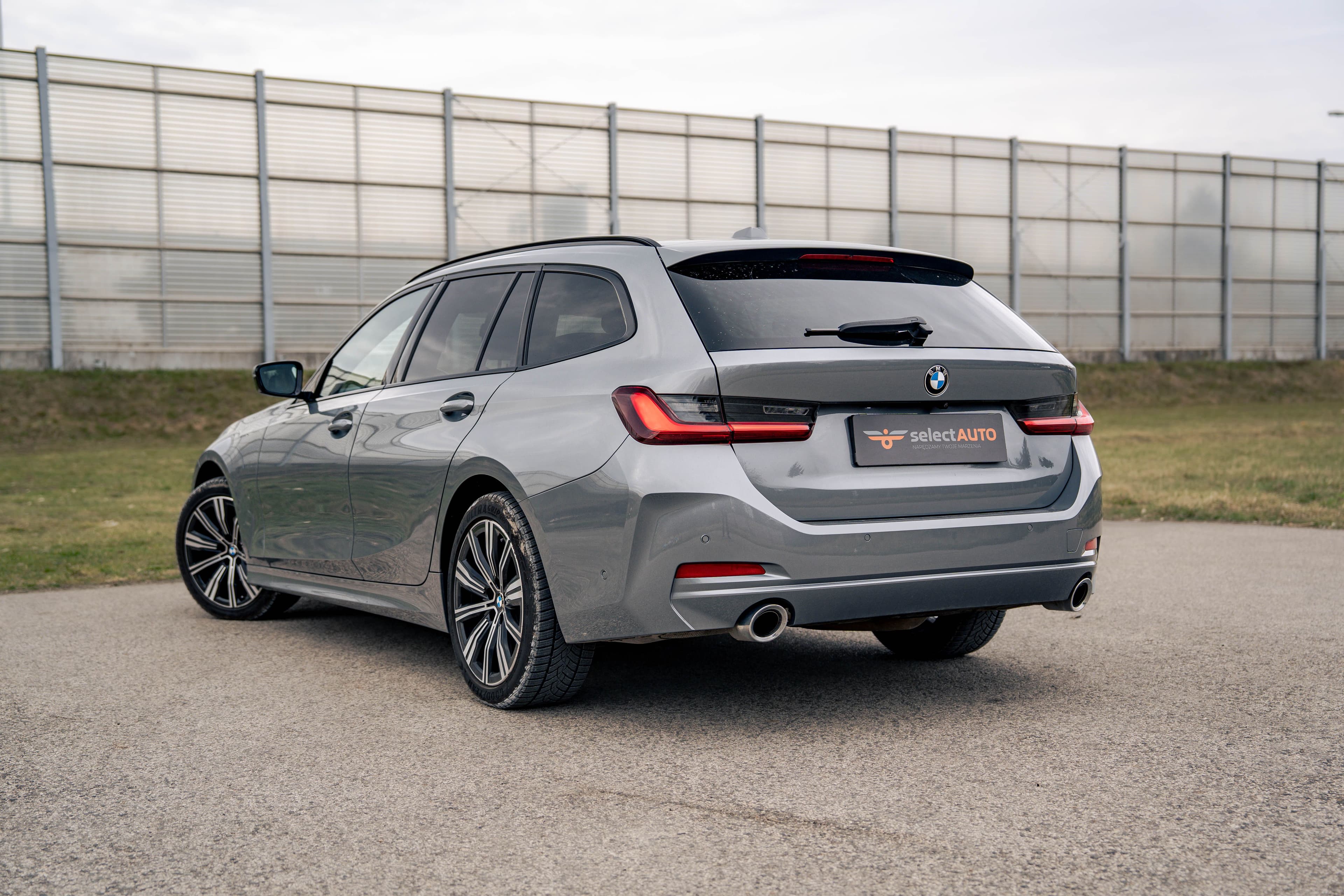 BMW Seria 3 zdjęcie 4