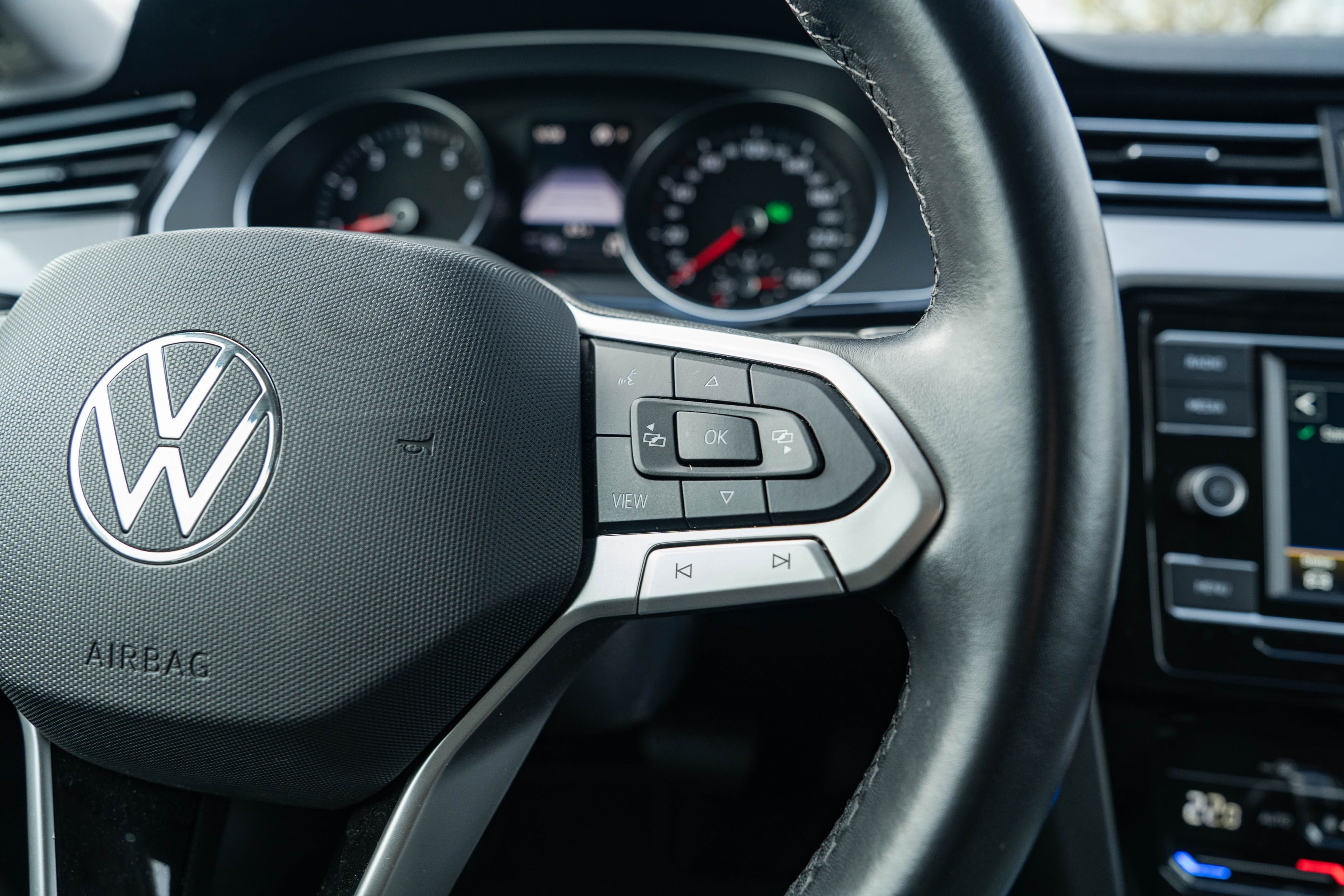 Volkswagen Passat zdjęcie 16