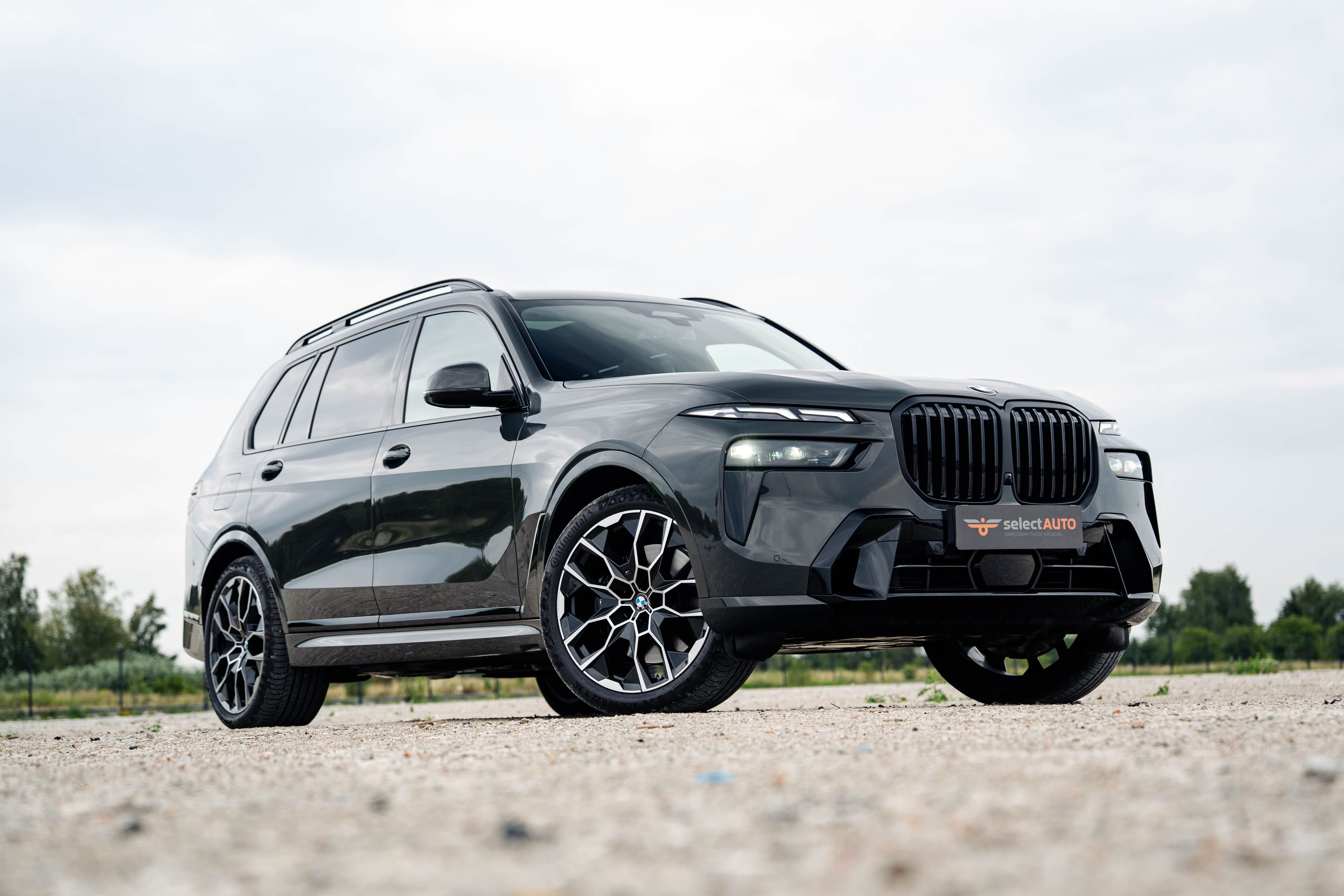 BMW X7 zdjęcie 18