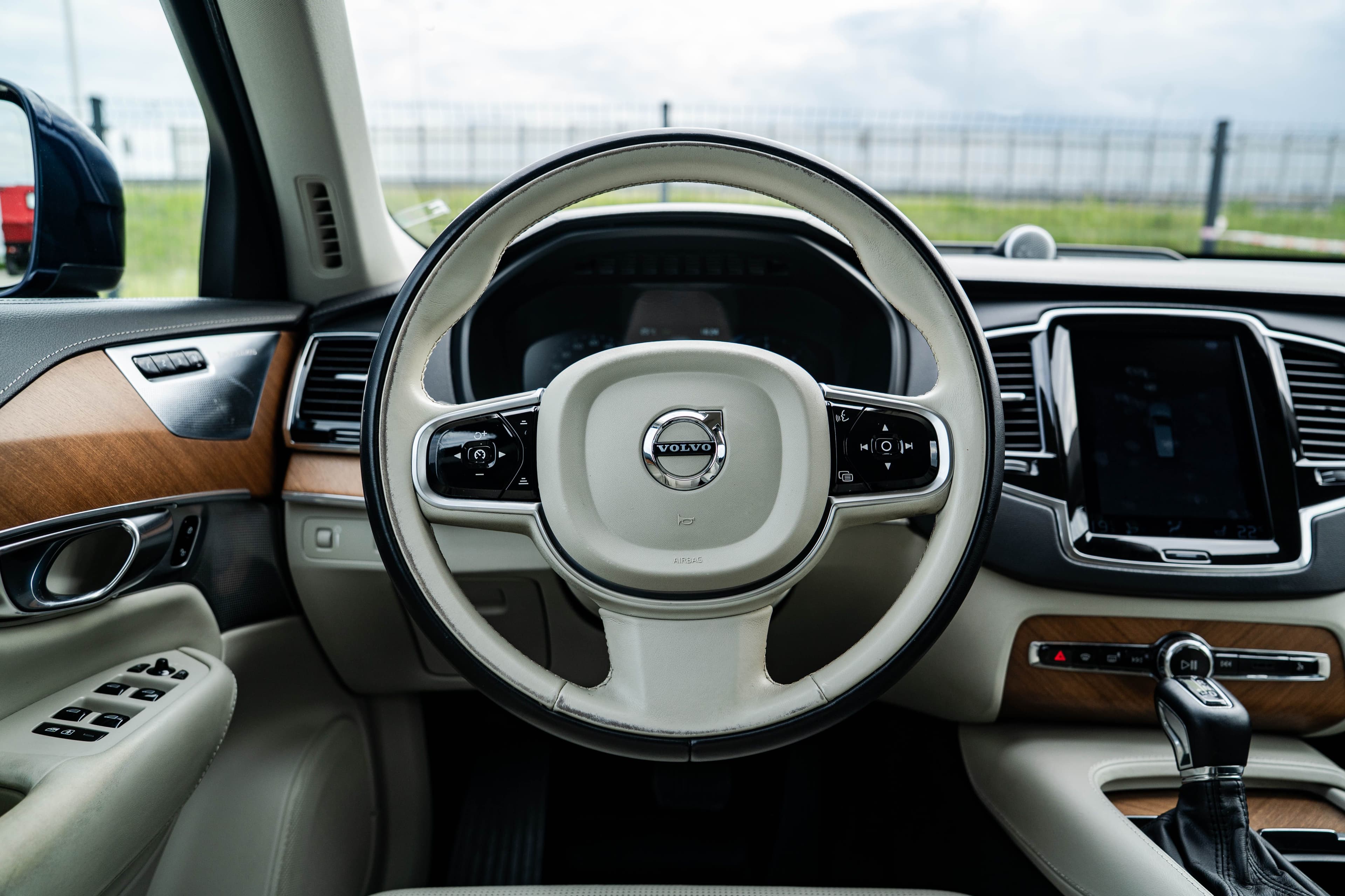 Volvo XC90 zdjęcie 21