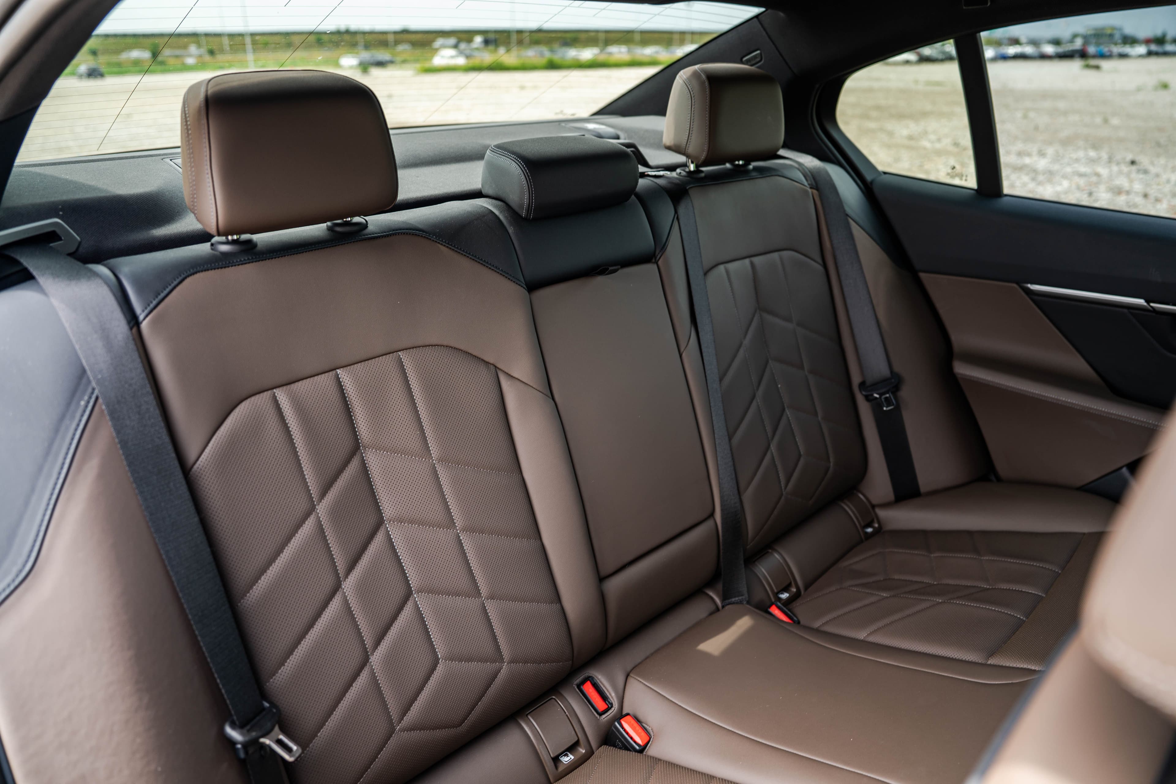 BMW Seria 5 zdjęcie 27