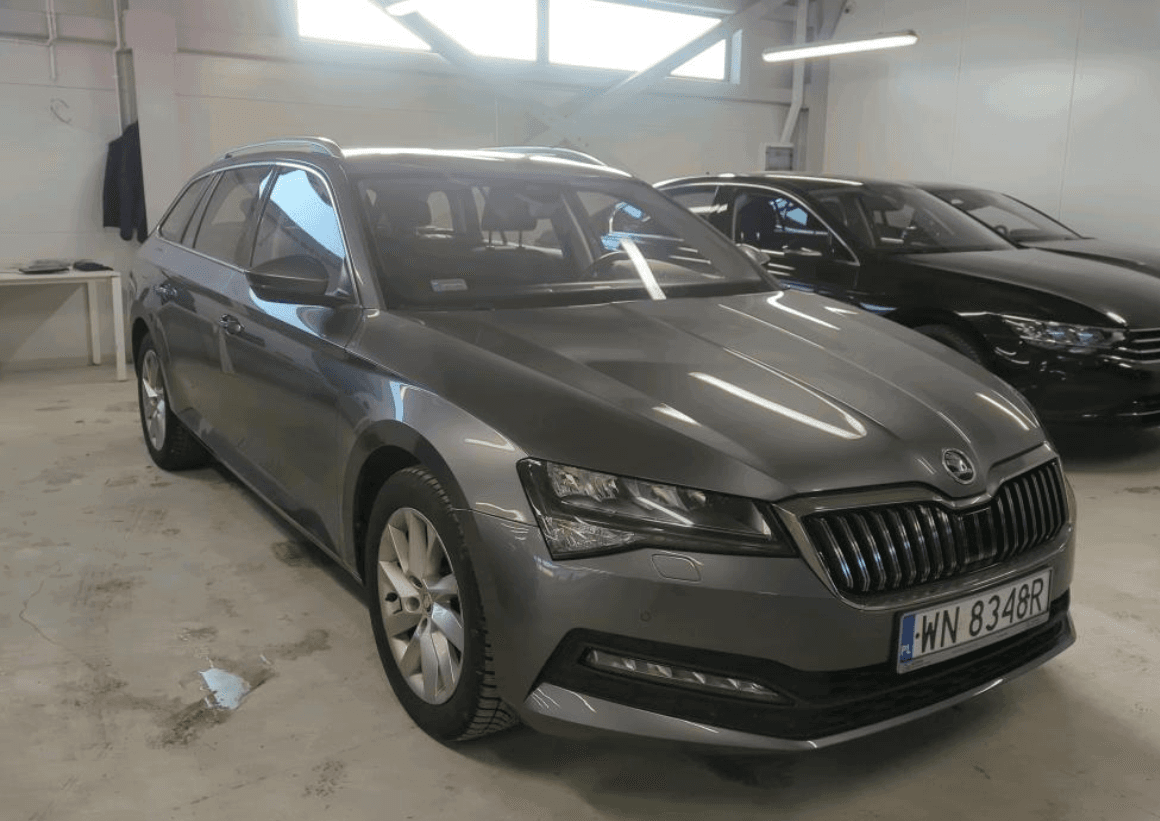 Skoda Superb zdjęcie 2