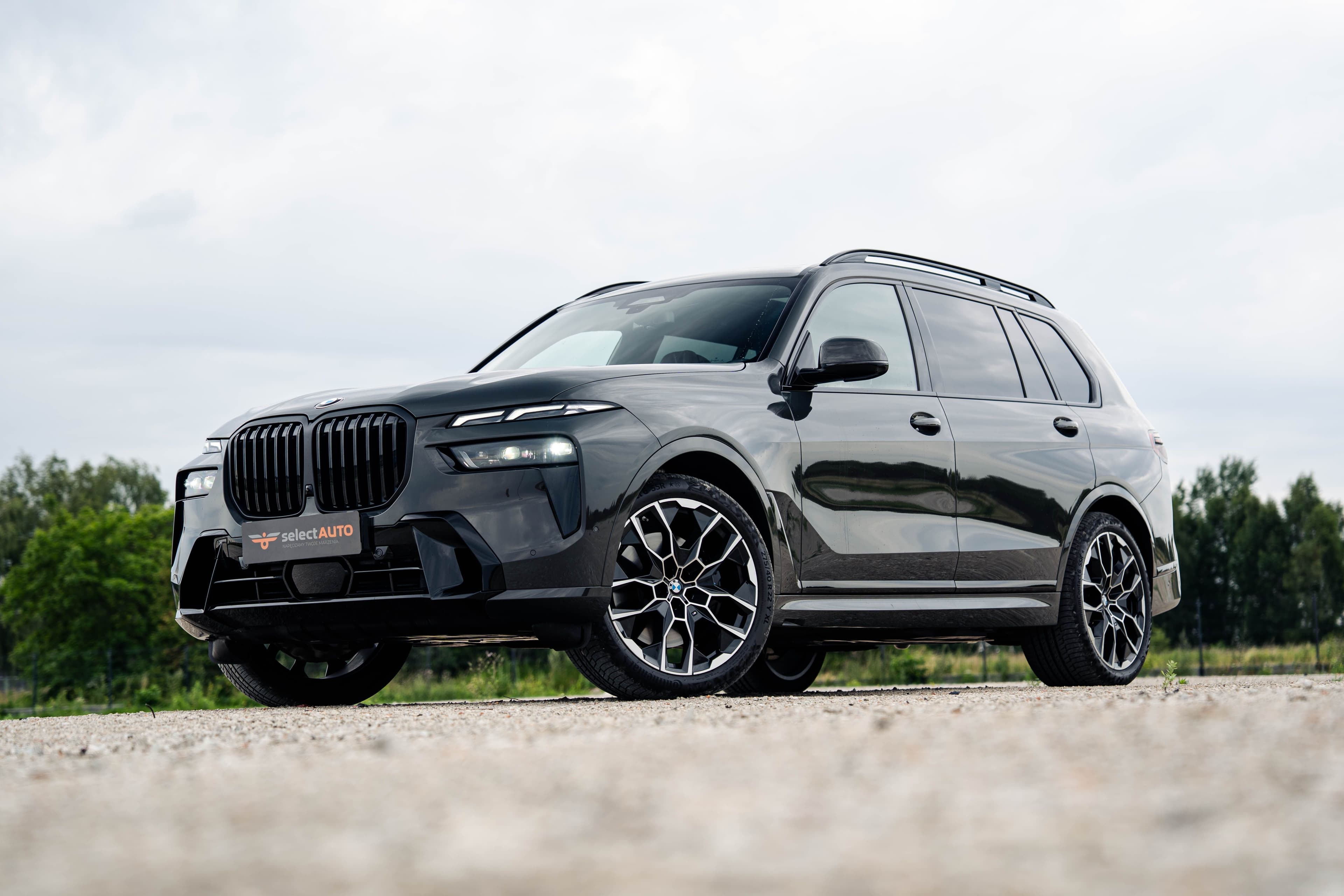 BMW X7 zdjęcie 17