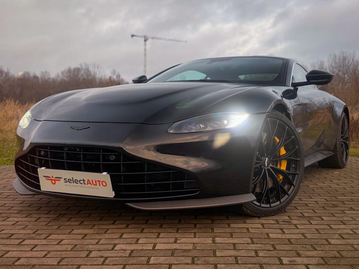 Aston Martin Vantage zdjęcie 1