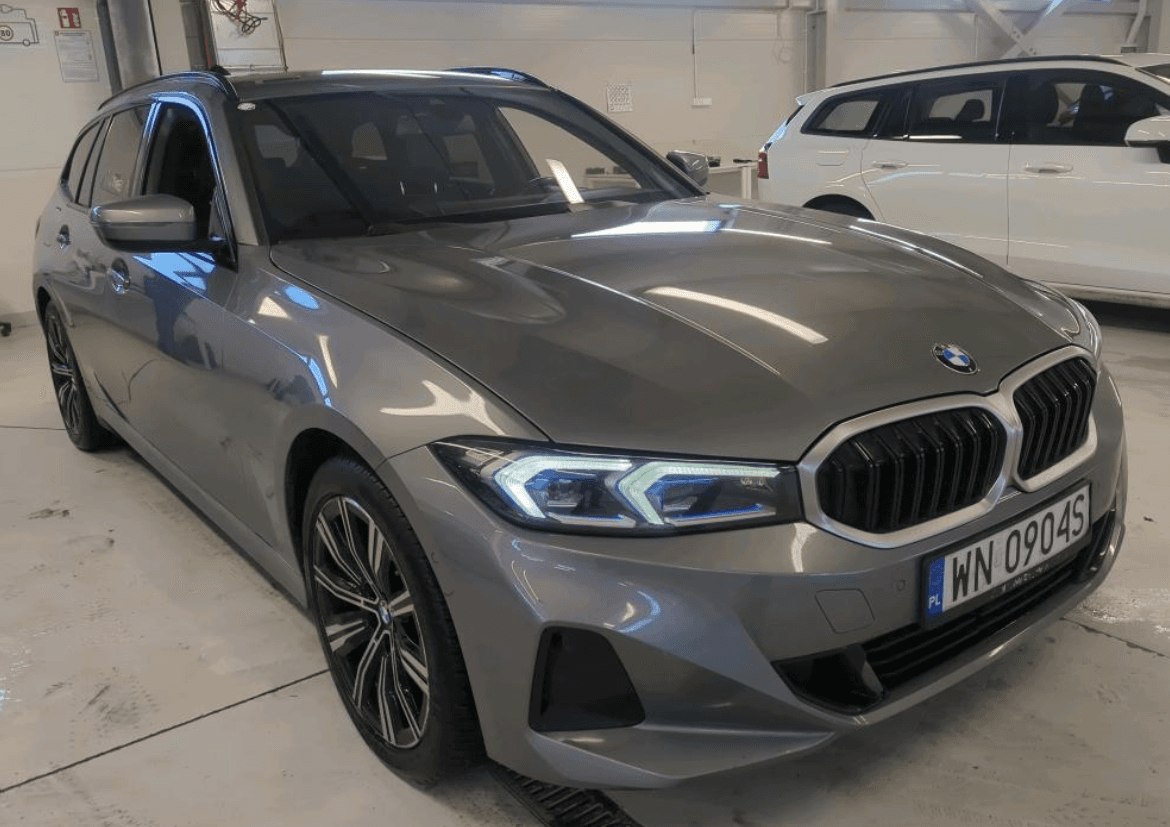 BMW Seria 3 zdjęcie 2