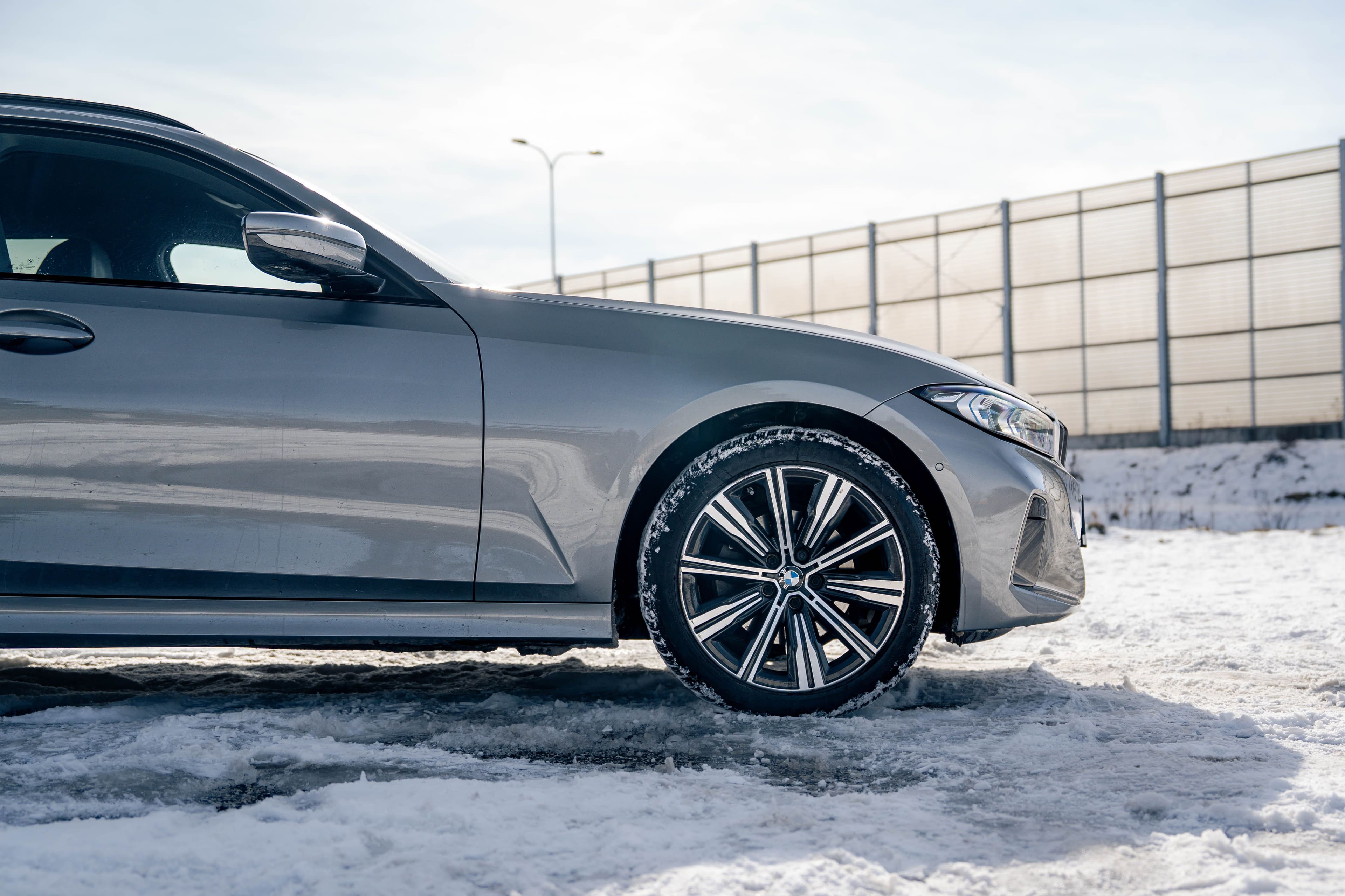 BMW Seria 3 zdjęcie 8