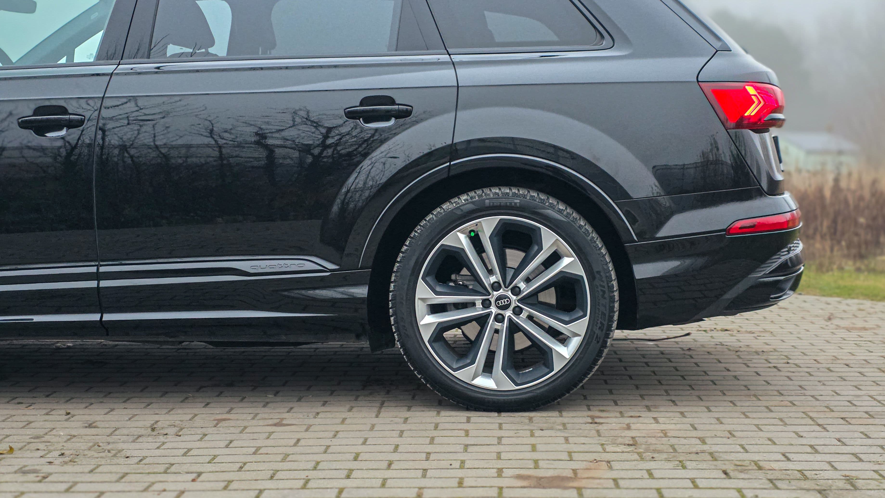 Audi Q7 zdjęcie 11