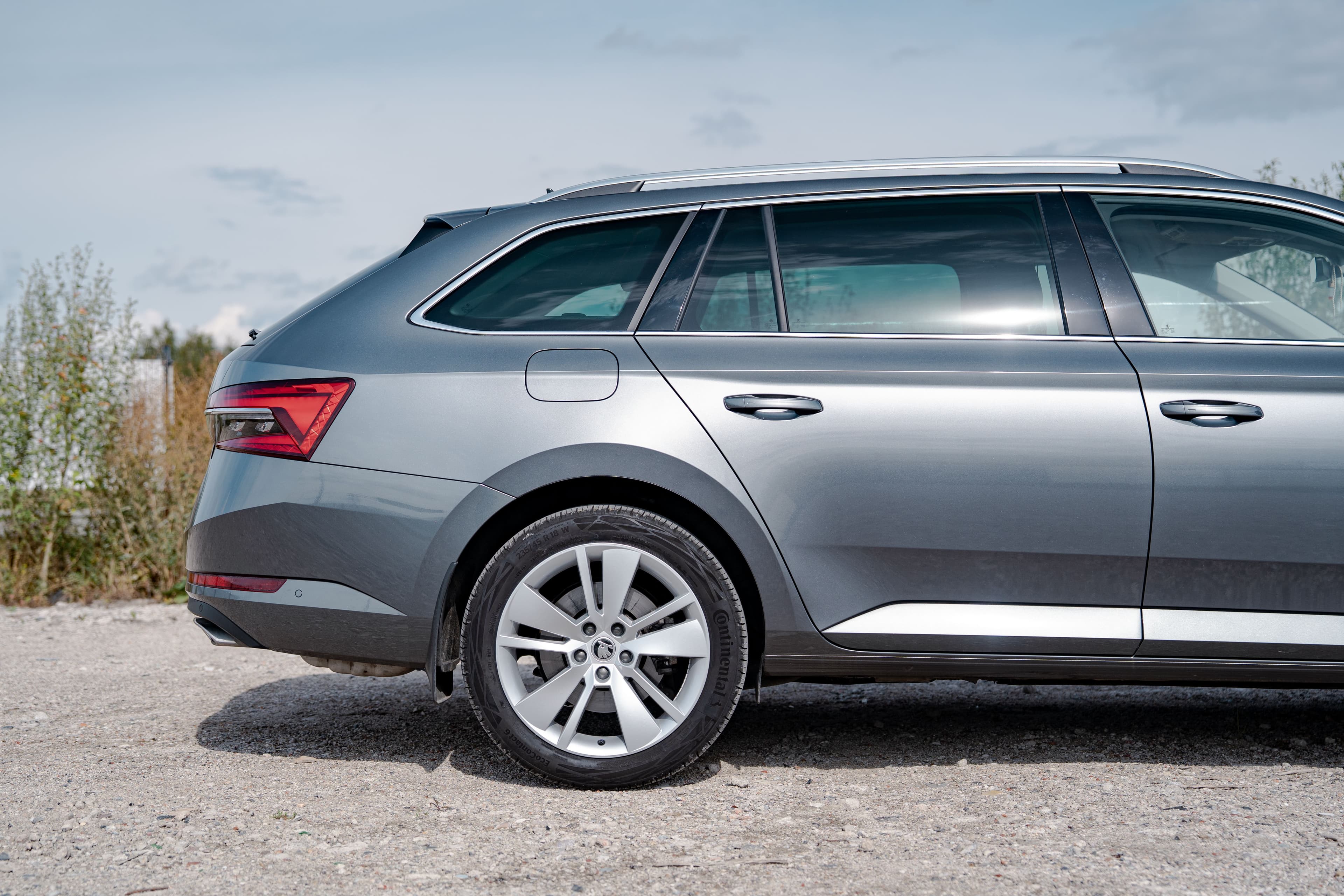 Skoda Superb zdjęcie 8