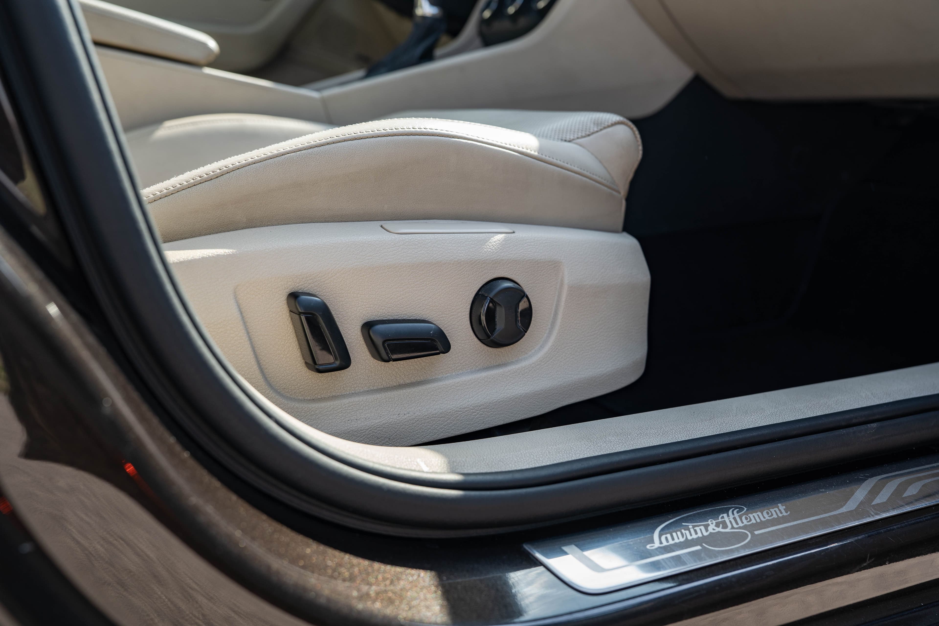 Skoda Superb zdjęcie 31