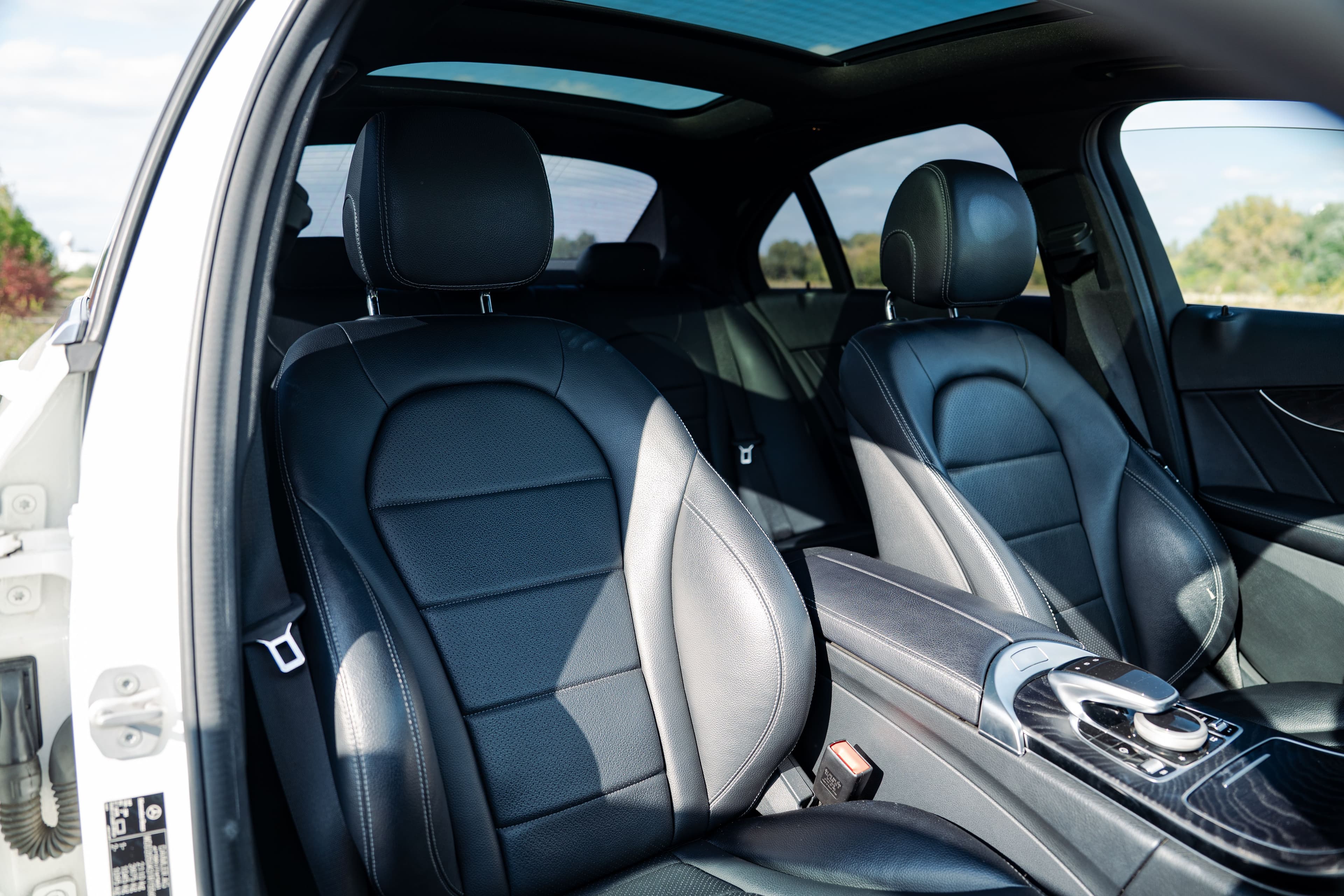 Mercedes-Benz Klasa C zdjęcie 26