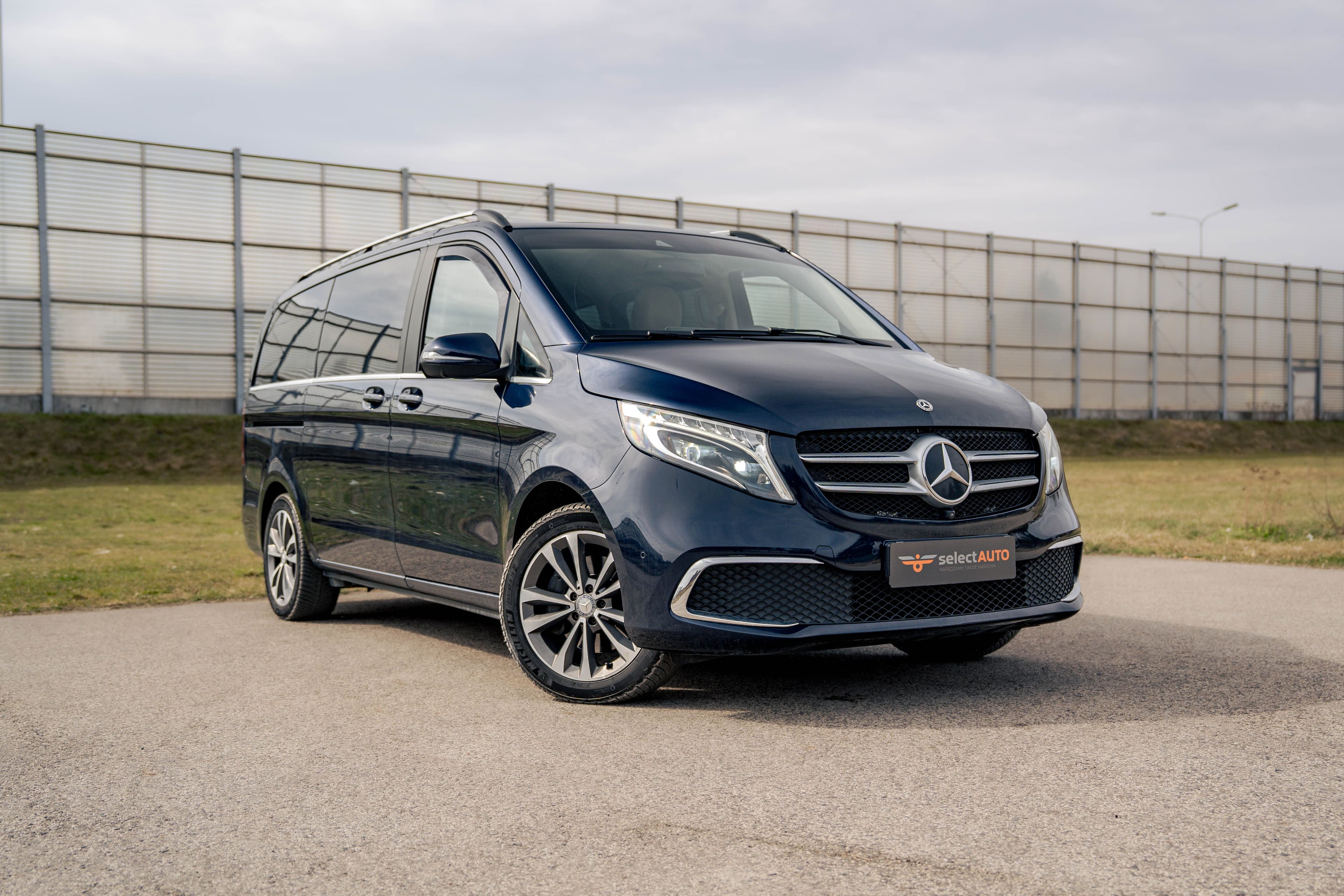 Mercedes-Benz V Klasa zdjęcie 3