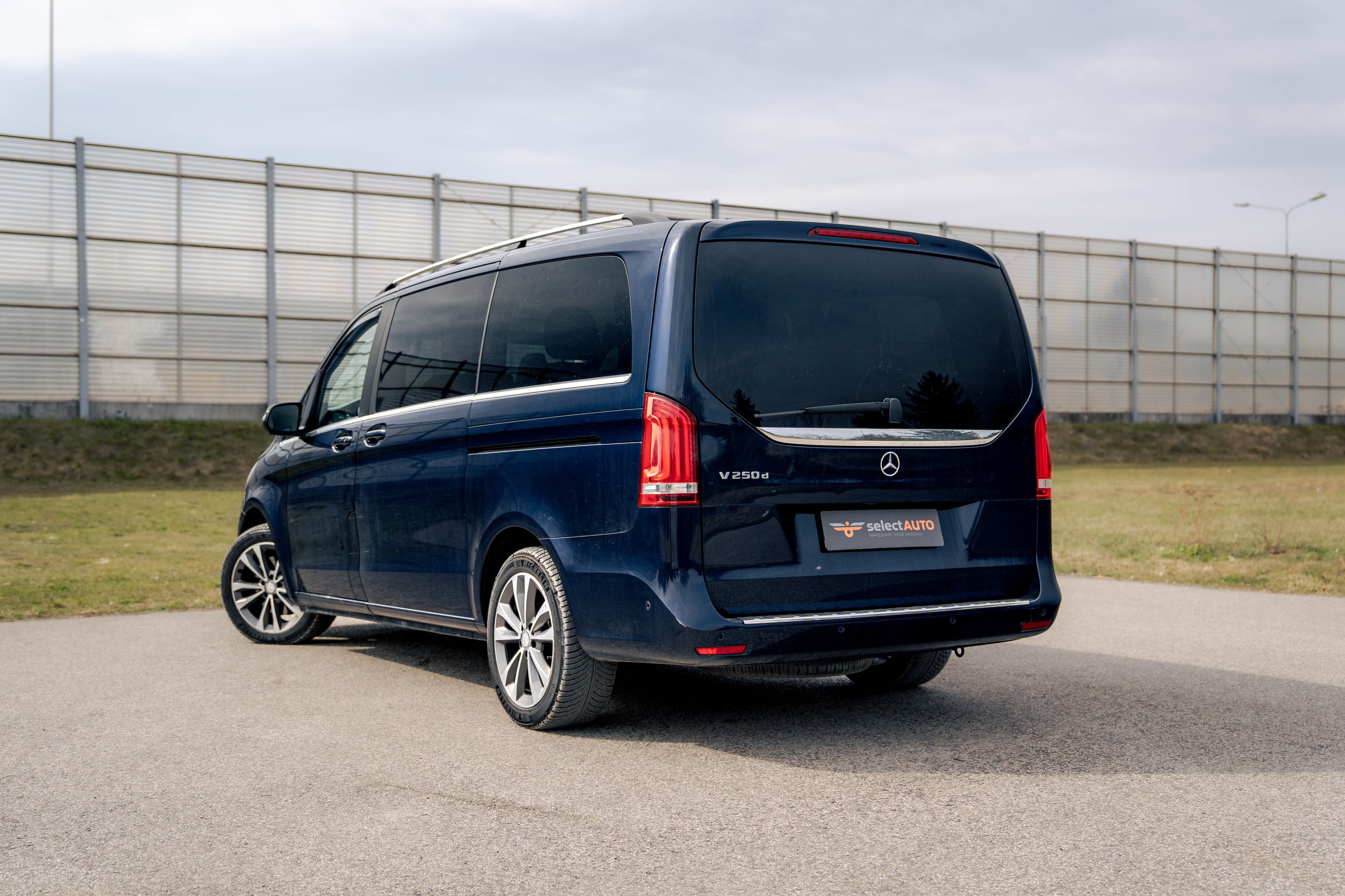 Mercedes-Benz V Klasa zdjęcie 4