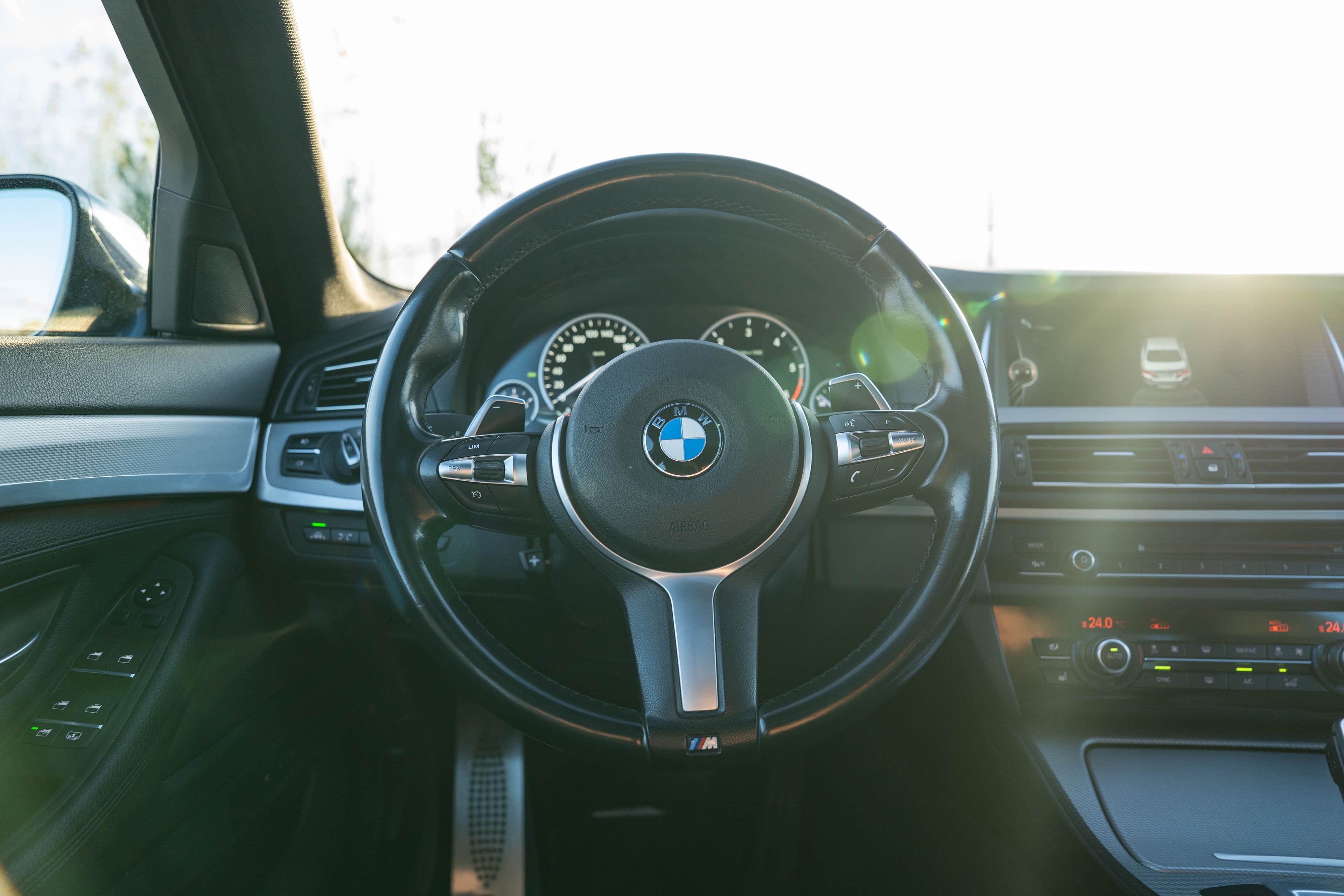 BMW Seria 5 zdjęcie 14