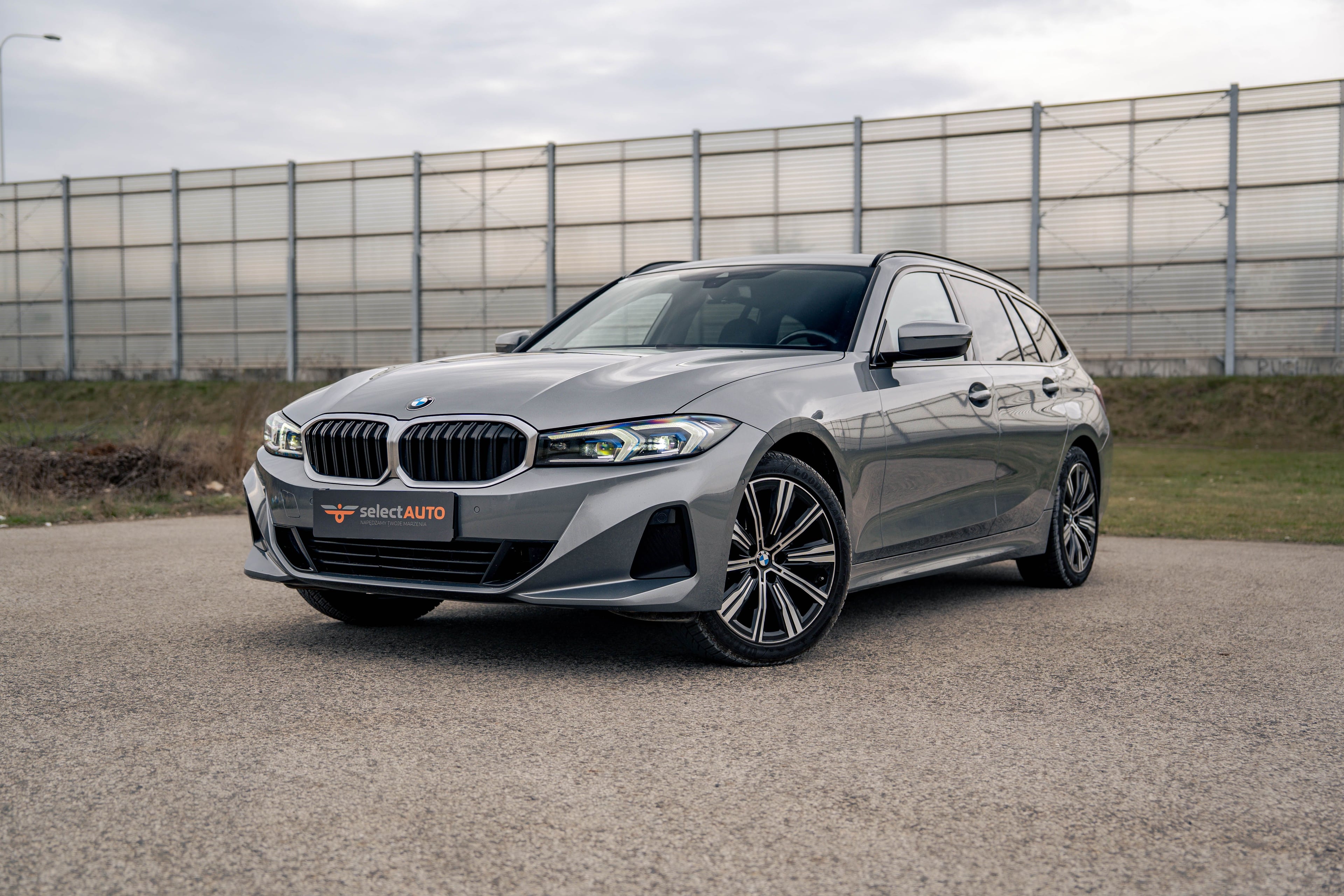 BMW Seria 3 zdjęcie 1