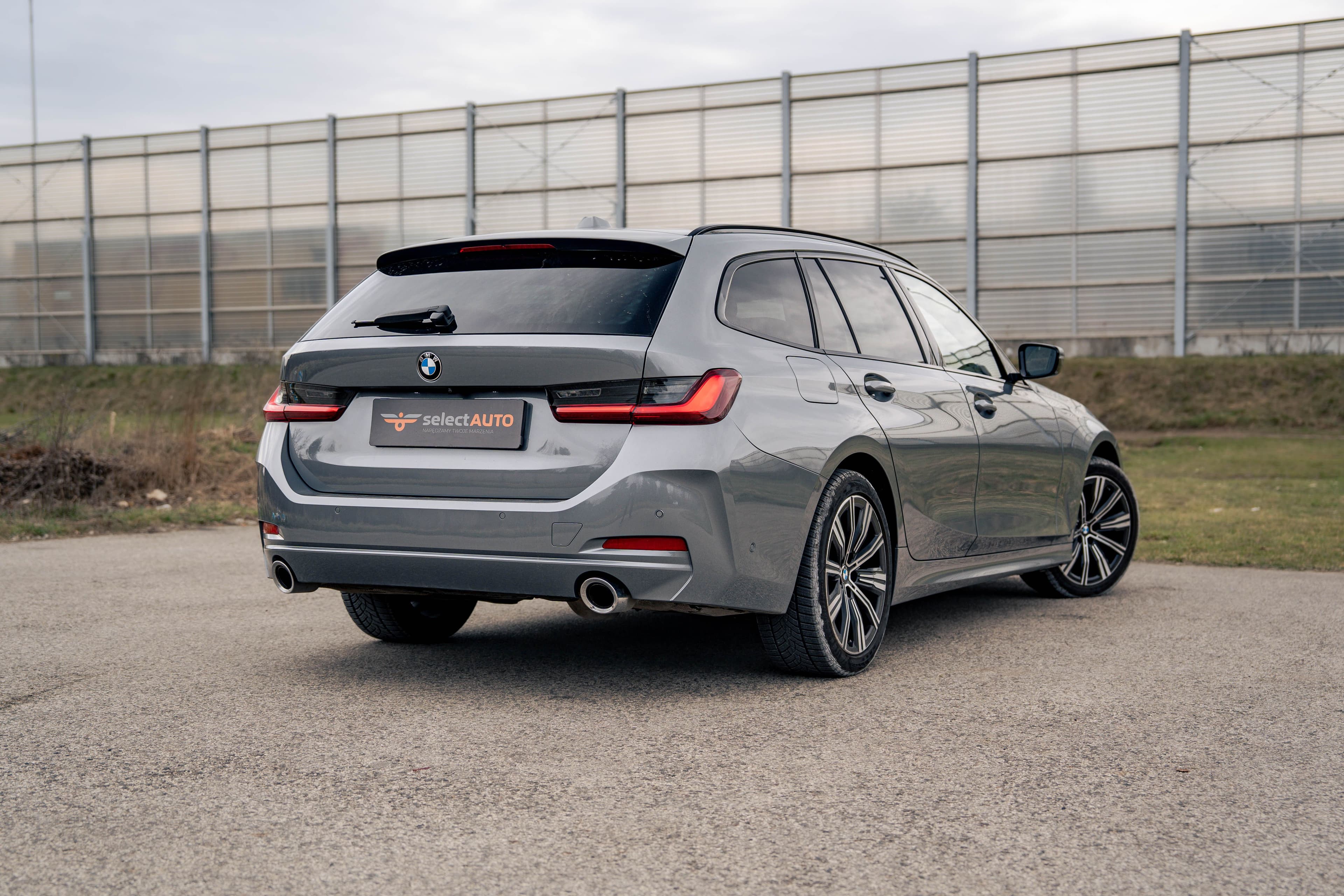 BMW Seria 3 zdjęcie 6