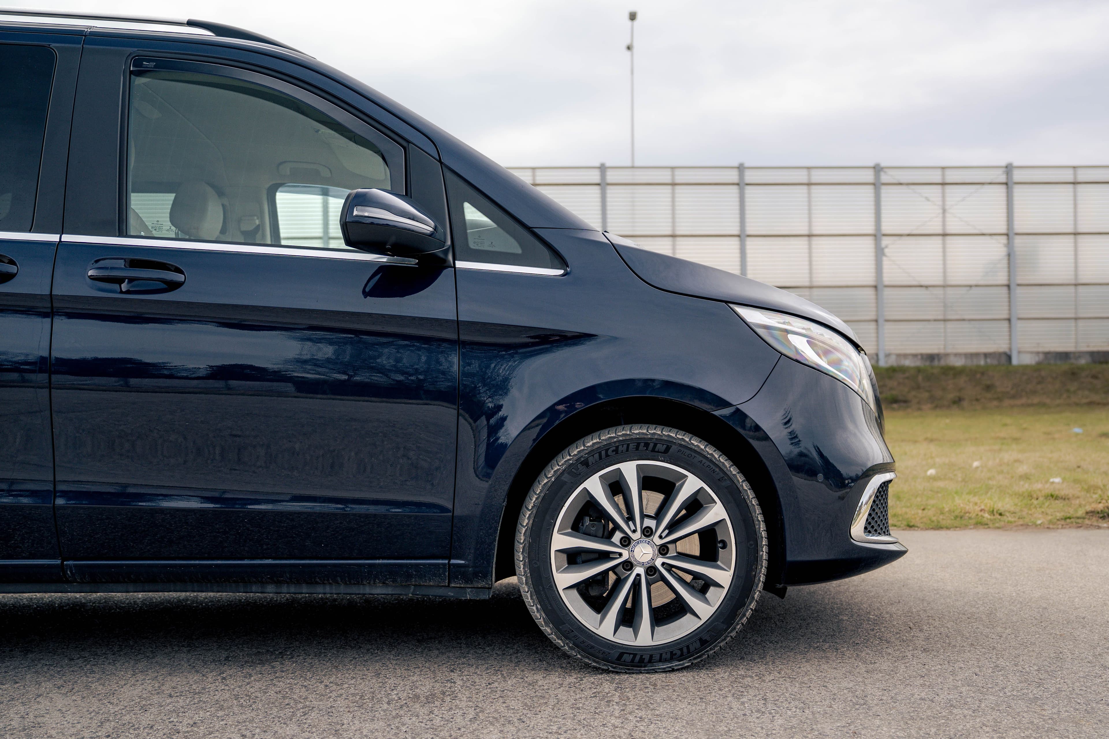 Mercedes-Benz V Klasa zdjęcie 8