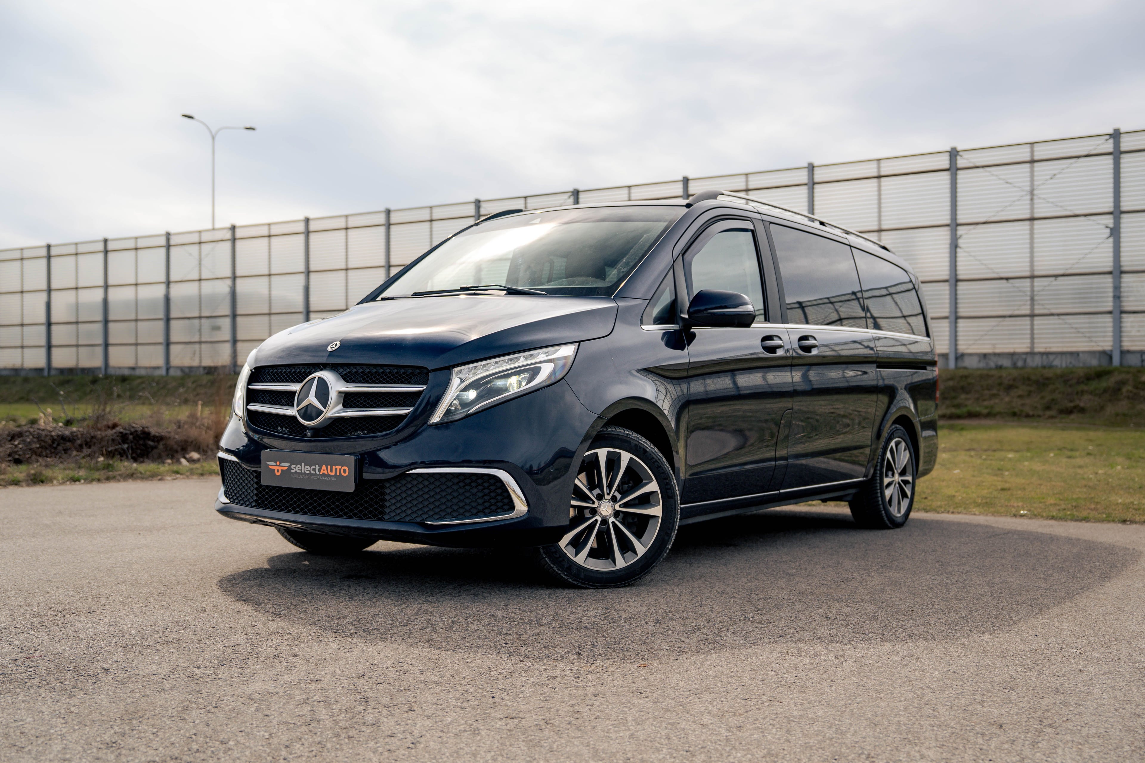 Mercedes-Benz V Klasa zdjęcie 1